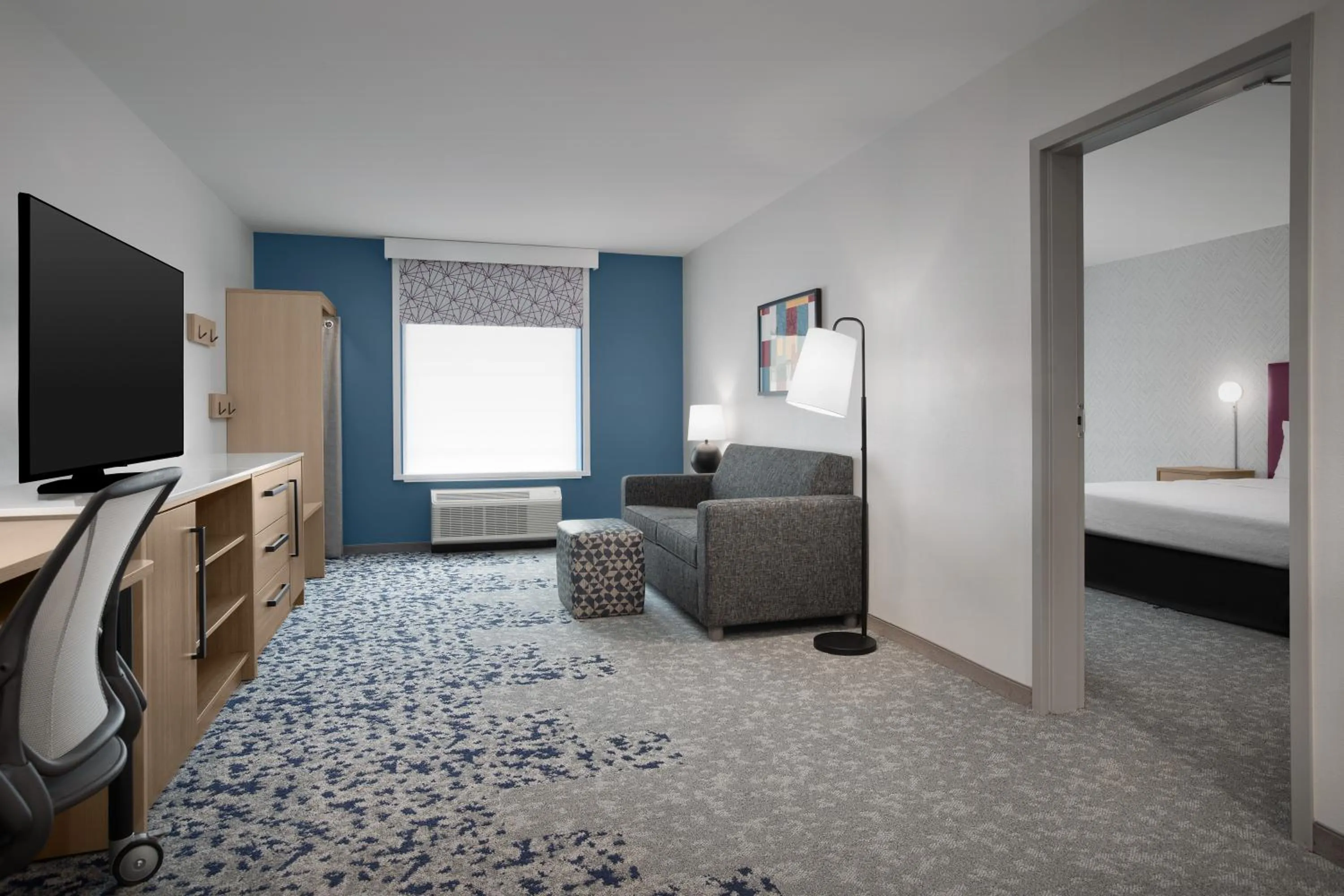 Bed in Home2 Suites By Hilton Columbus Easton