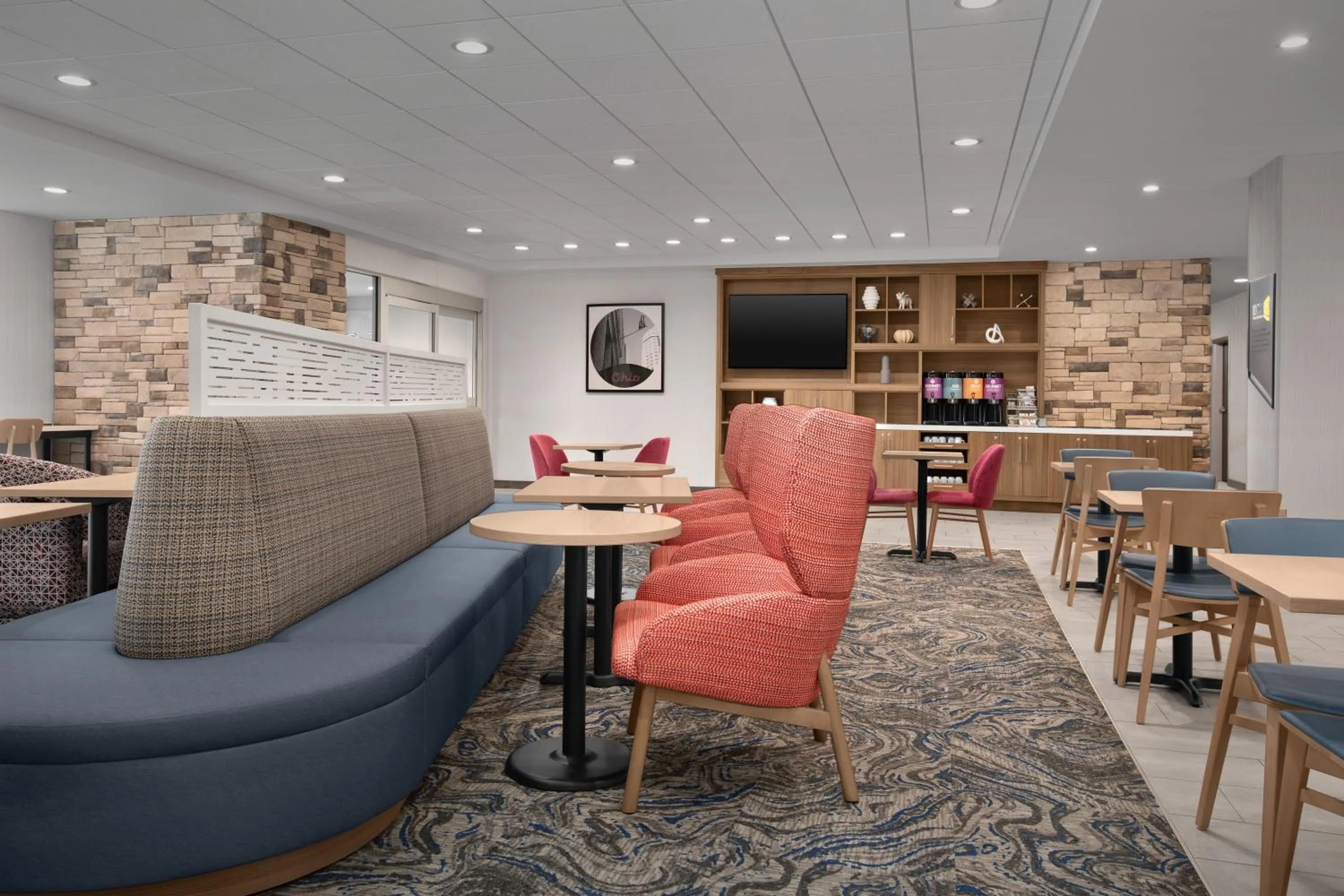 Restaurant/places to eat in Home2 Suites By Hilton Columbus Easton