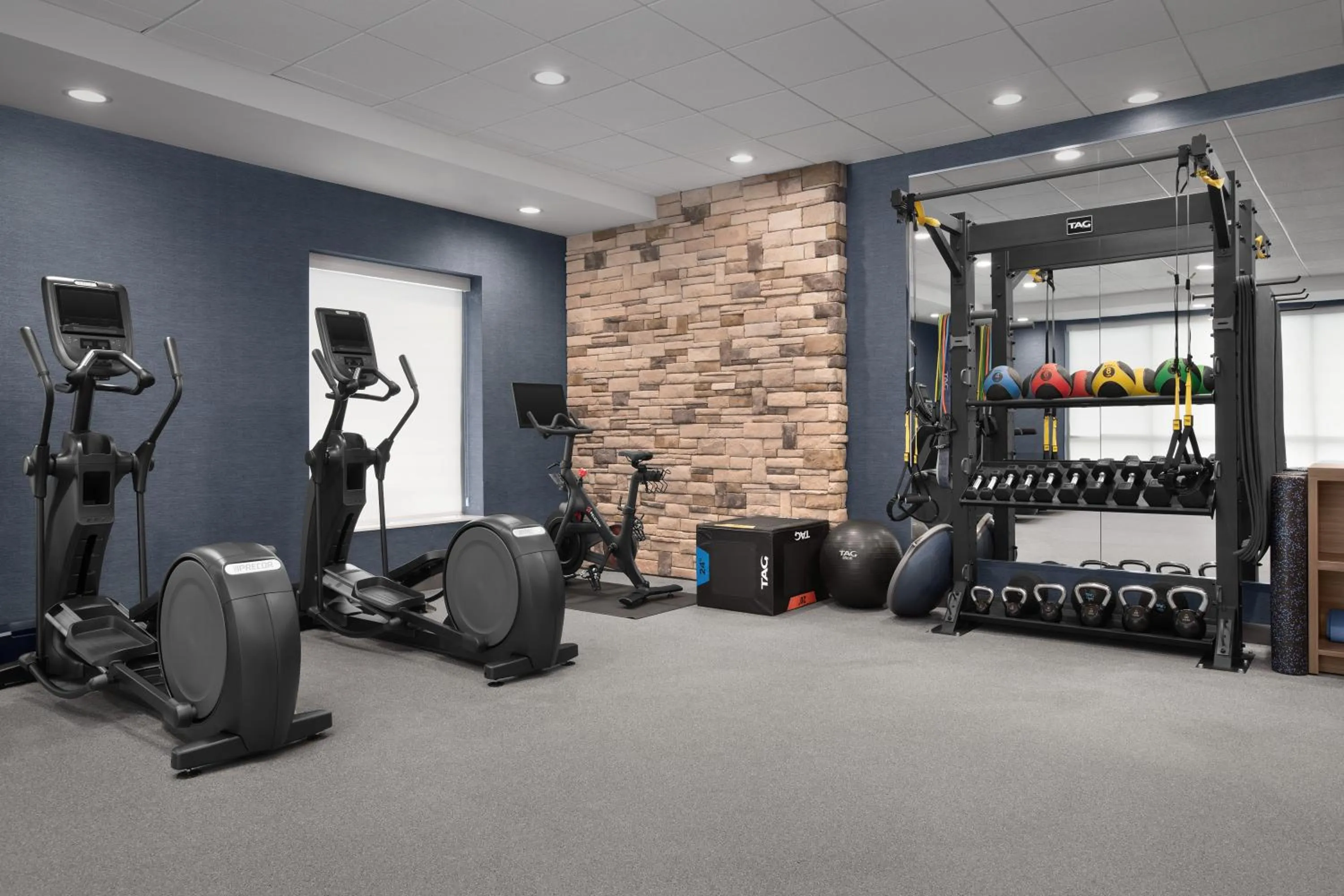 Fitness centre/facilities in Home2 Suites By Hilton Columbus Easton