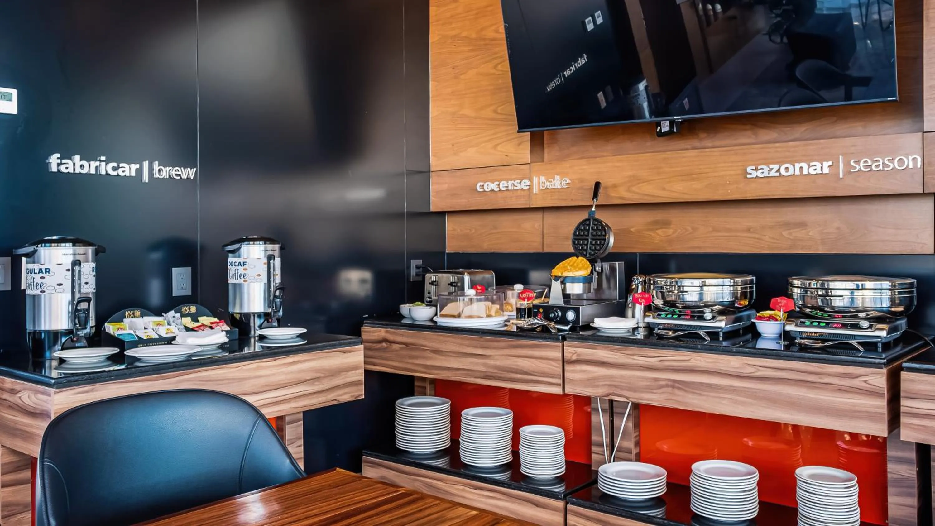 Breakfast in Hampton By Hilton Queretaro Juriquilla