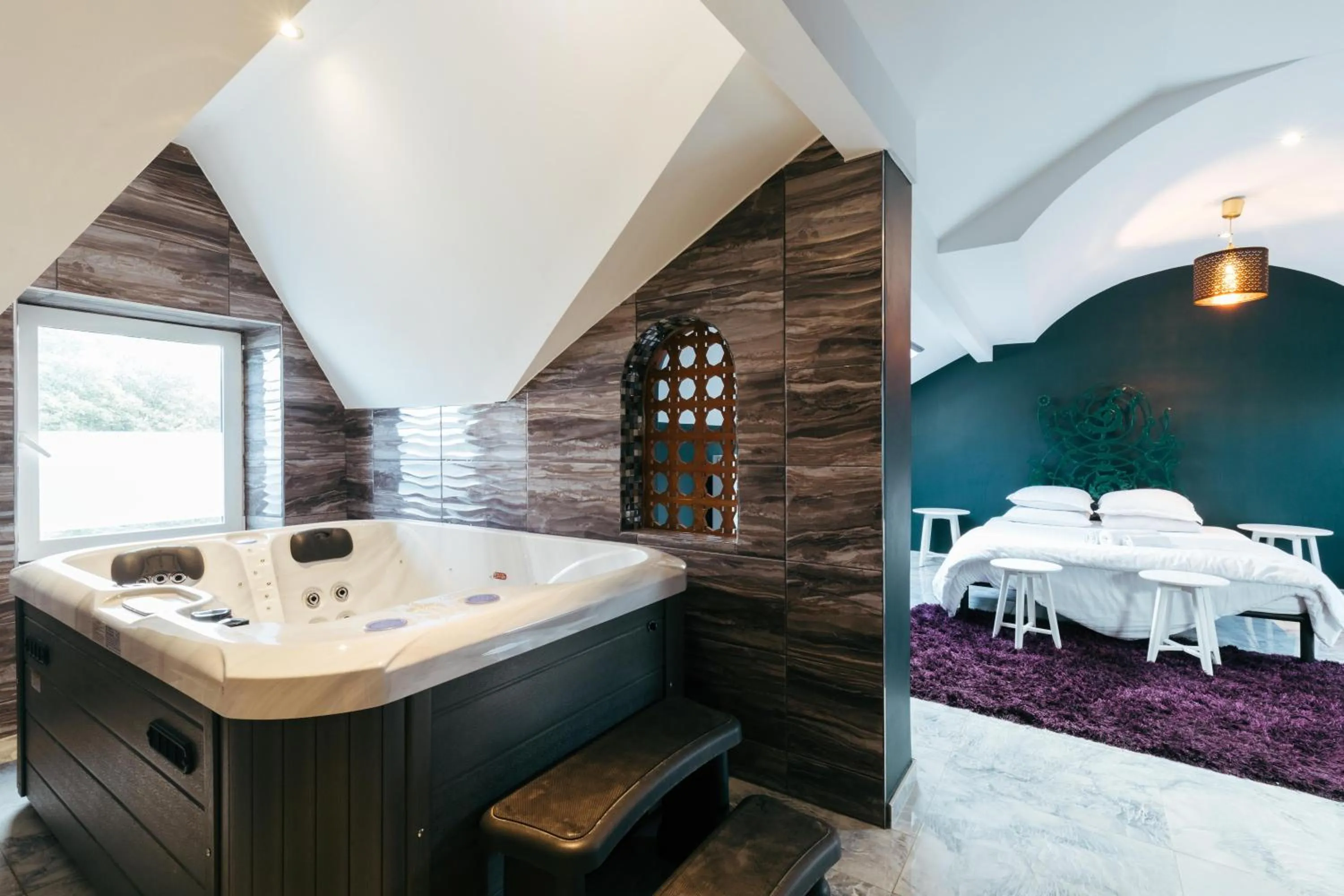 Hot Tub, Bed in Hotel Riad Nour