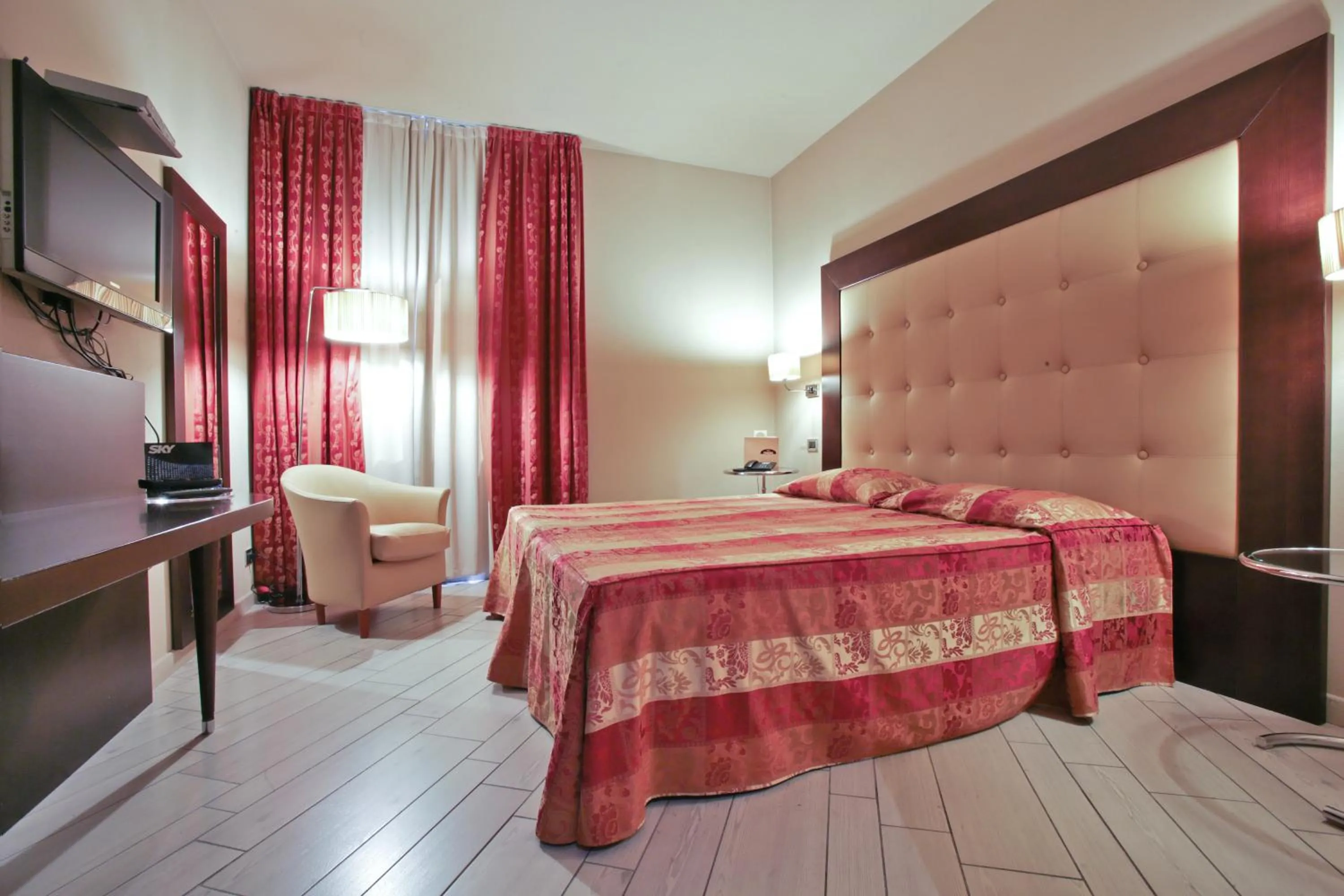 Bed in Hotel Touring