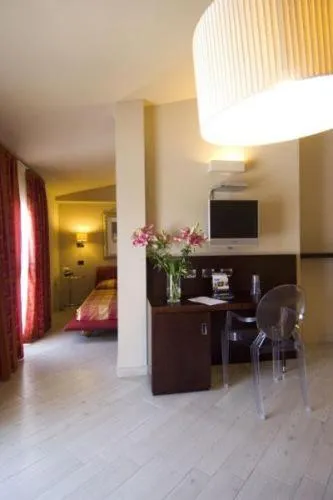 Photo of the whole room, Bed in Hotel Touring