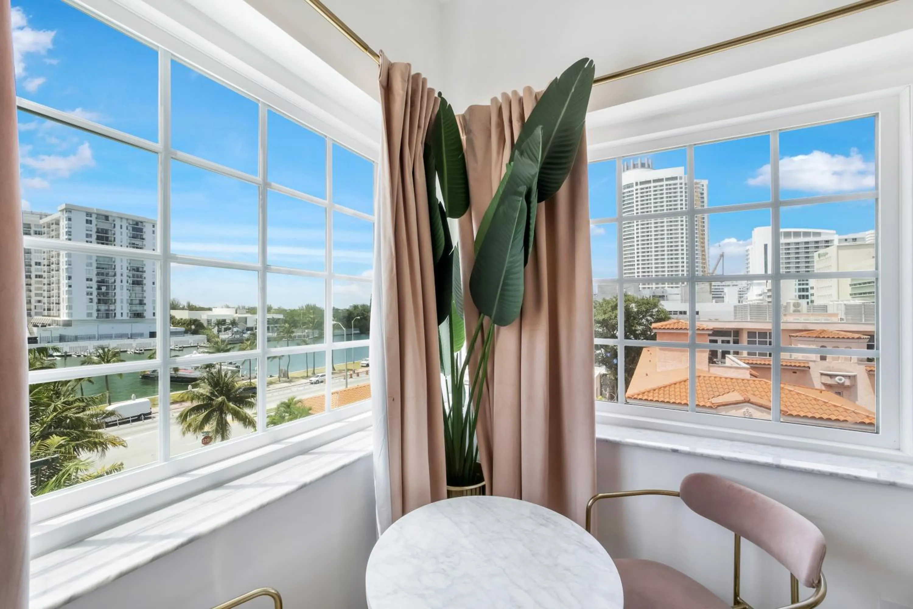 Day in Ocean Spray Hotel