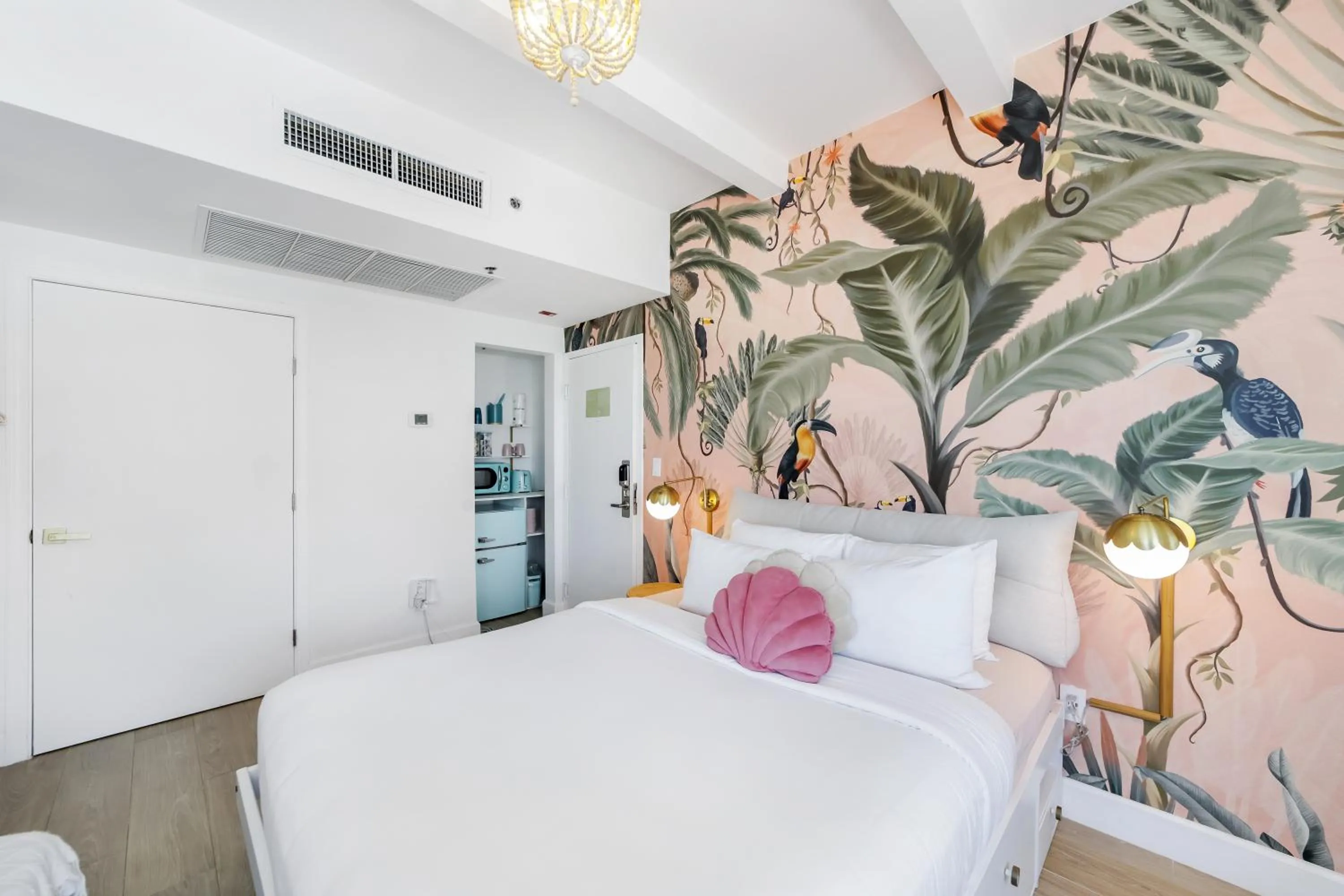 Bed in Ocean Spray Hotel