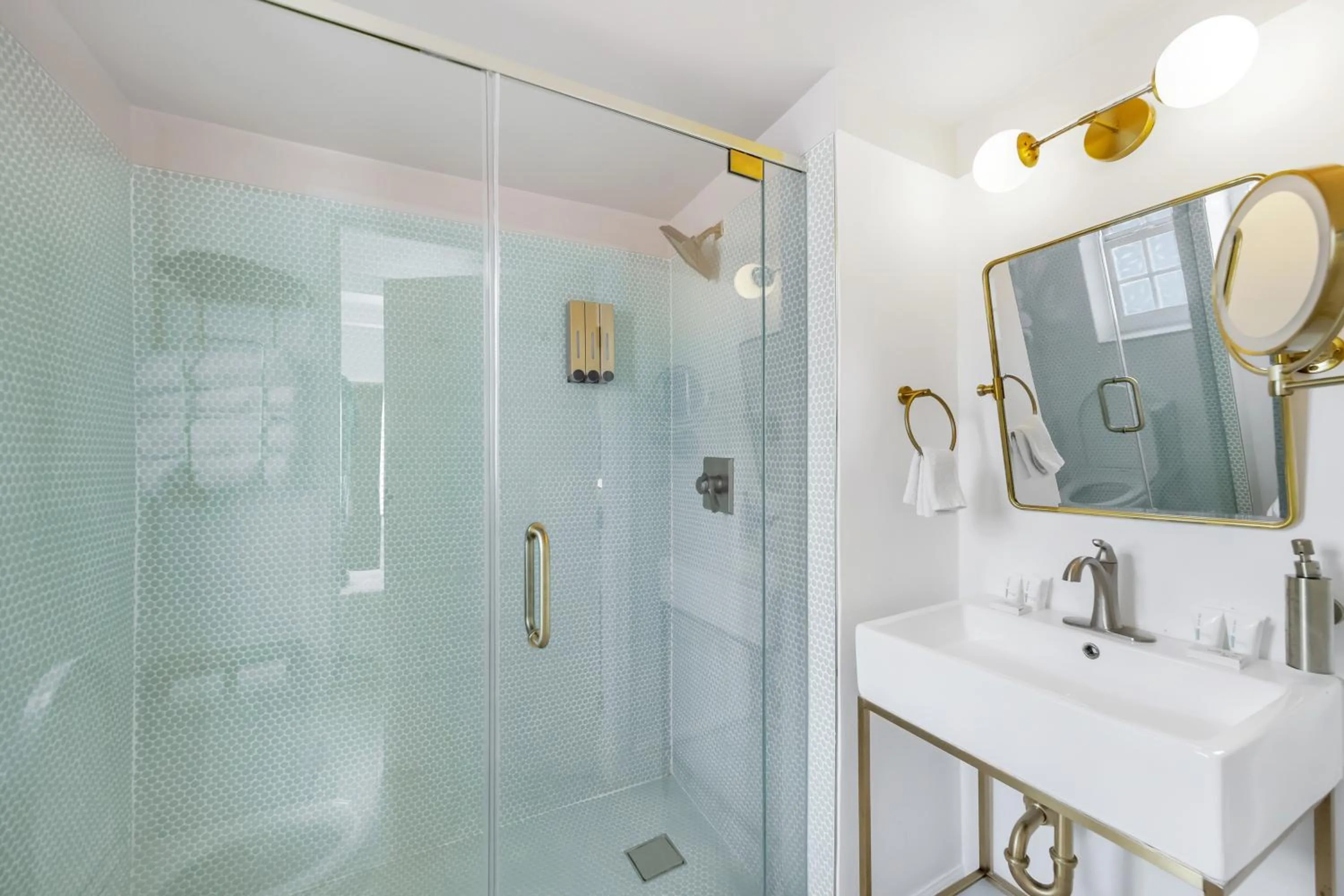 Shower in Ocean Spray Hotel