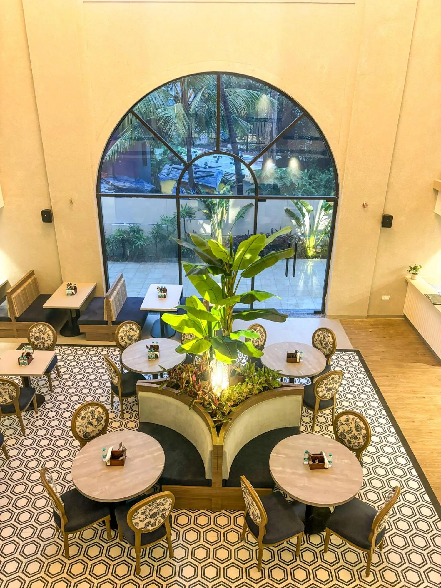 Restaurant/places to eat in Meritas Auberge Calangute Goa