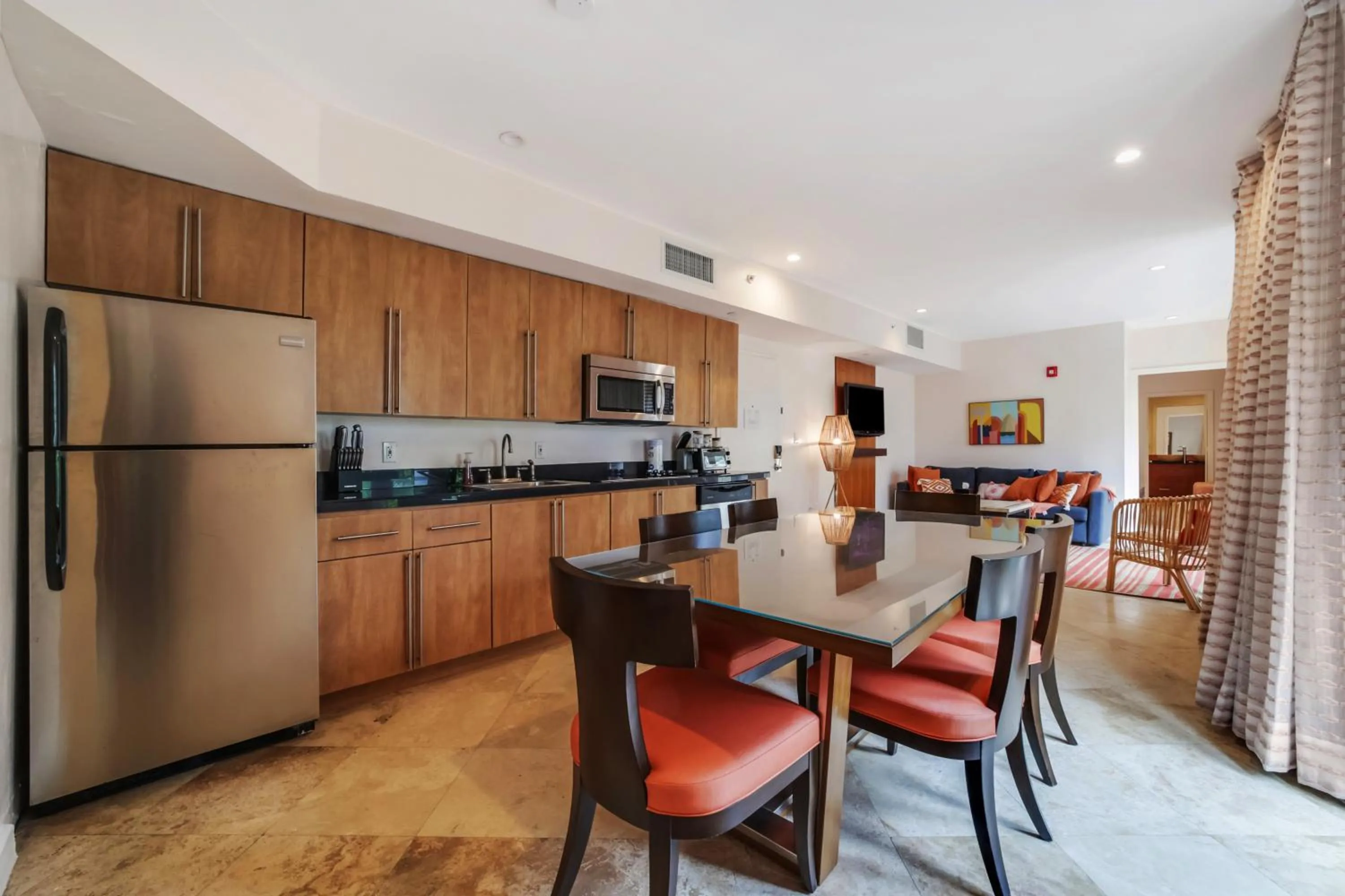 Kitchen or kitchenette in Casa Victoria Orchid Hotel