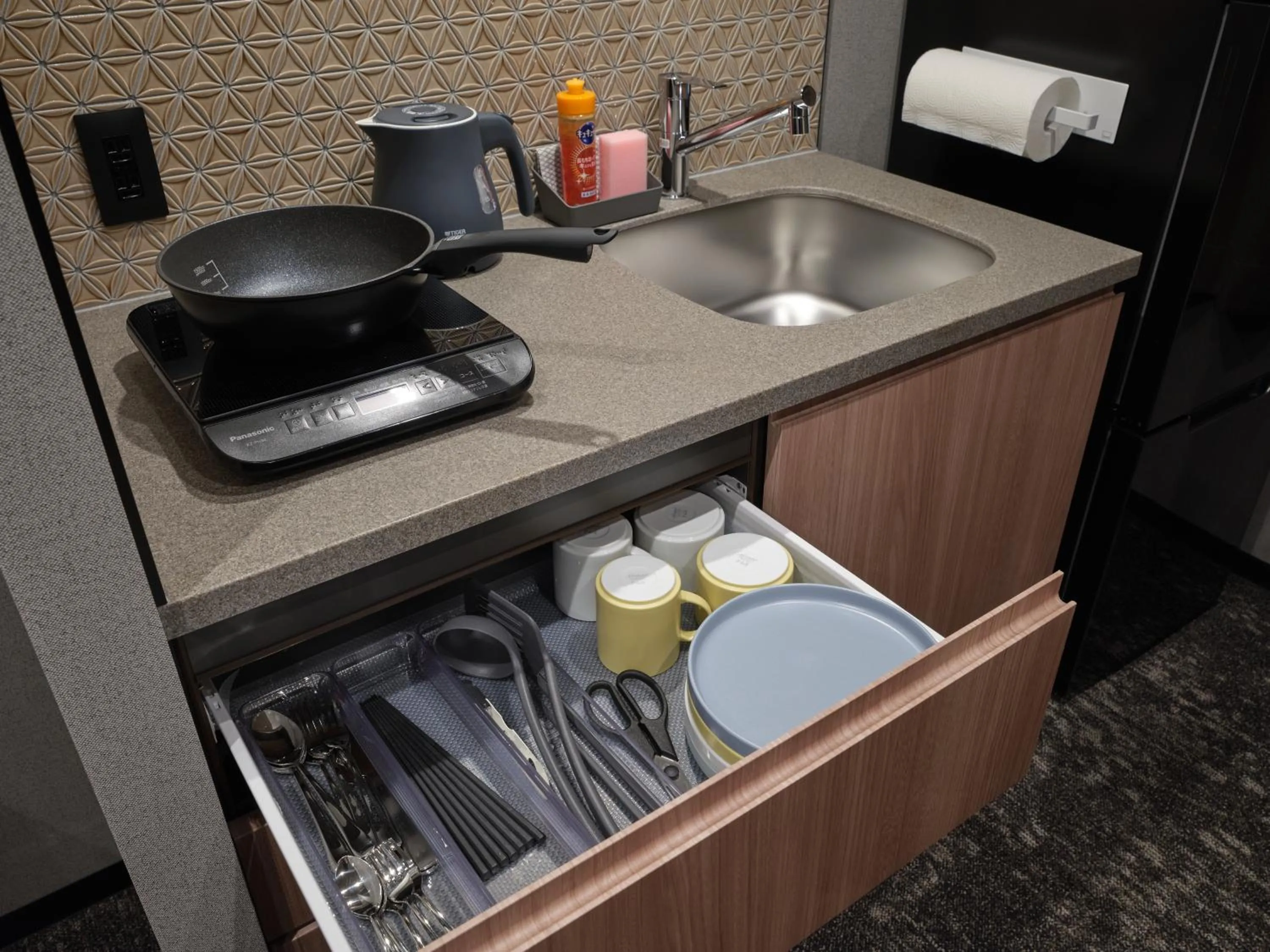 Kitchen or kitchenette in MONday Apart Premium OSAKA NAMBA WEST