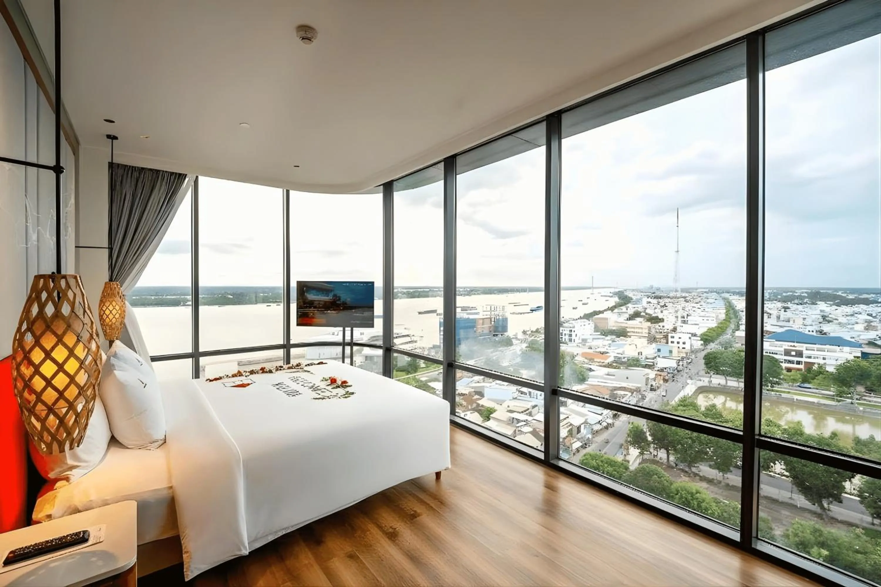 Bedroom, Bed in CENTRAL PLAZA HOTEL - Mỹ Tho