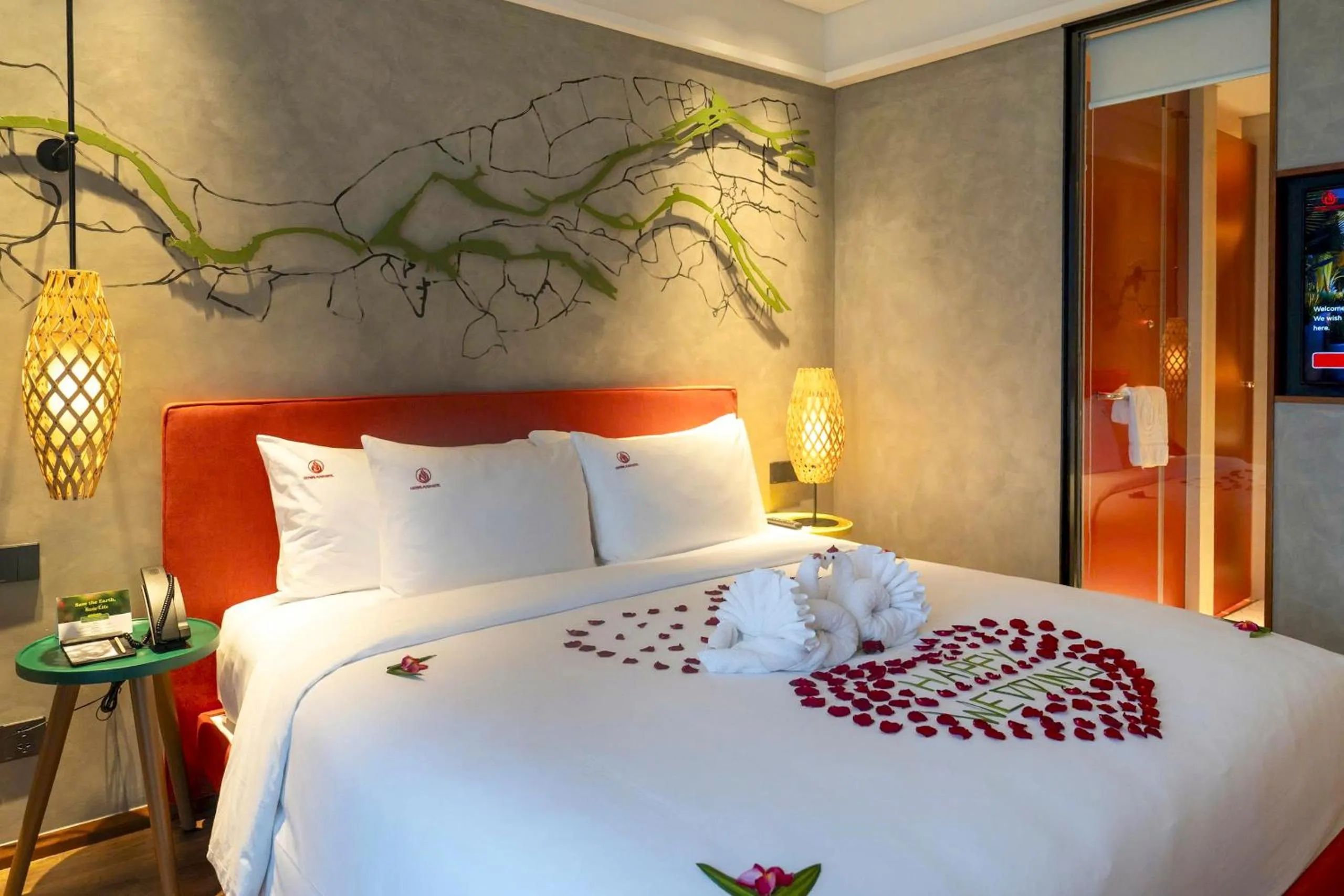 room service, Bed in CENTRAL PLAZA HOTEL - Mỹ Tho