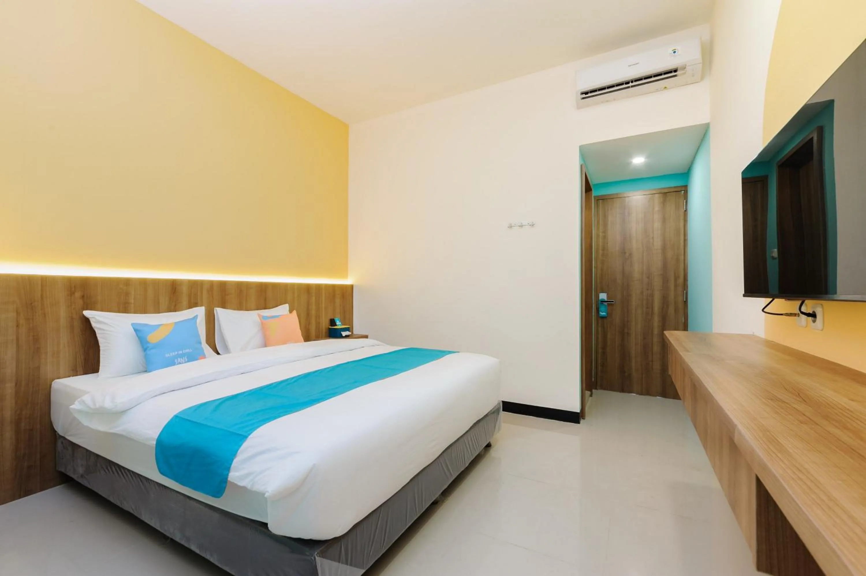 Bedroom, Bed in Sans Max Living Tangerang
