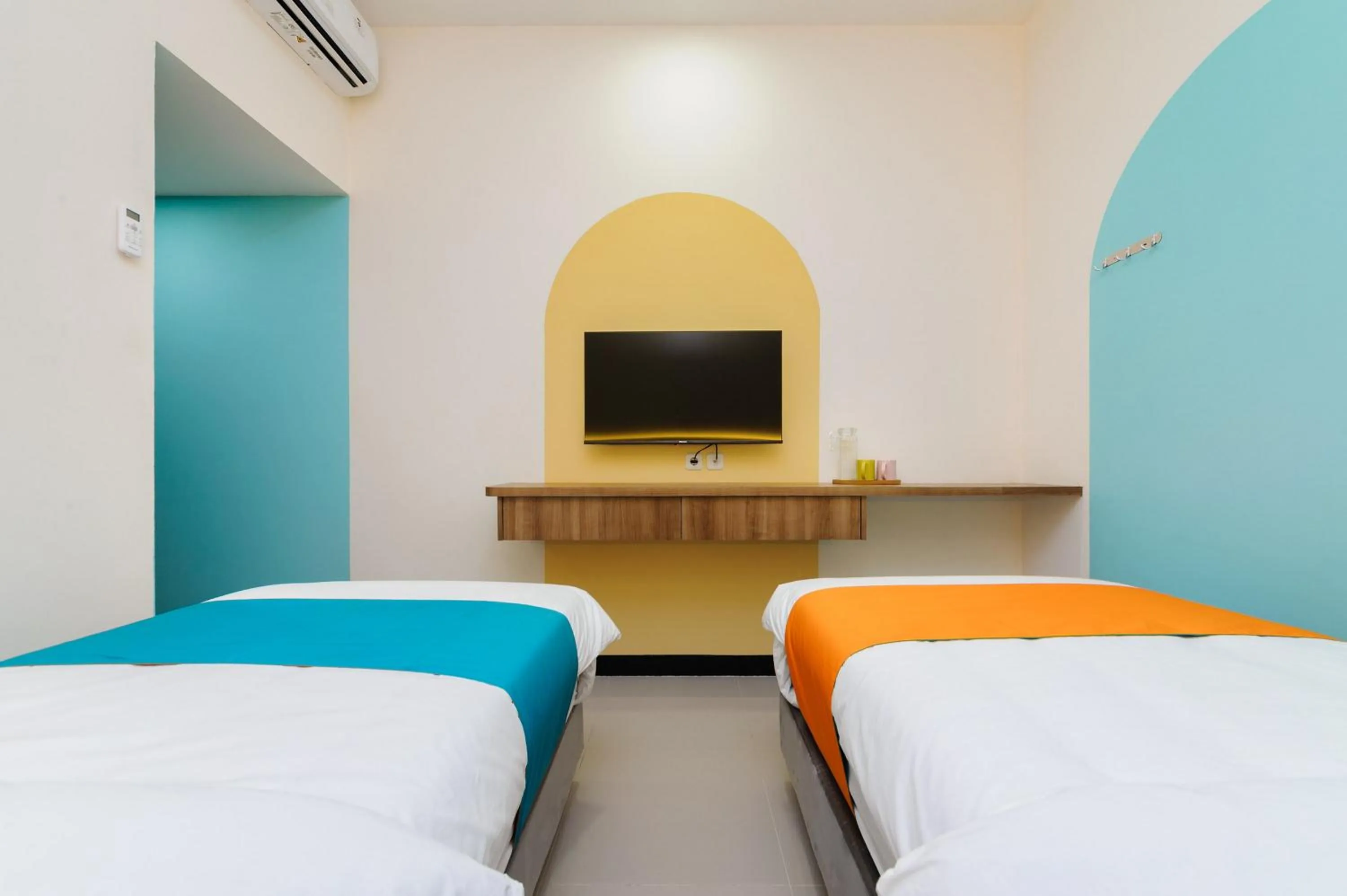 Bedroom, Bed in Sans Max Living Tangerang