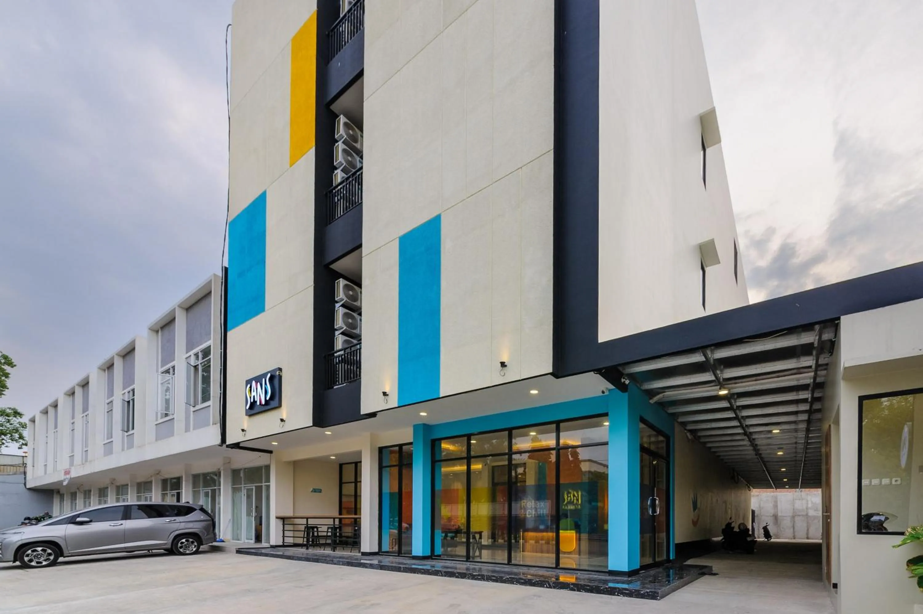 Facade/entrance in Sans Max Living Tangerang