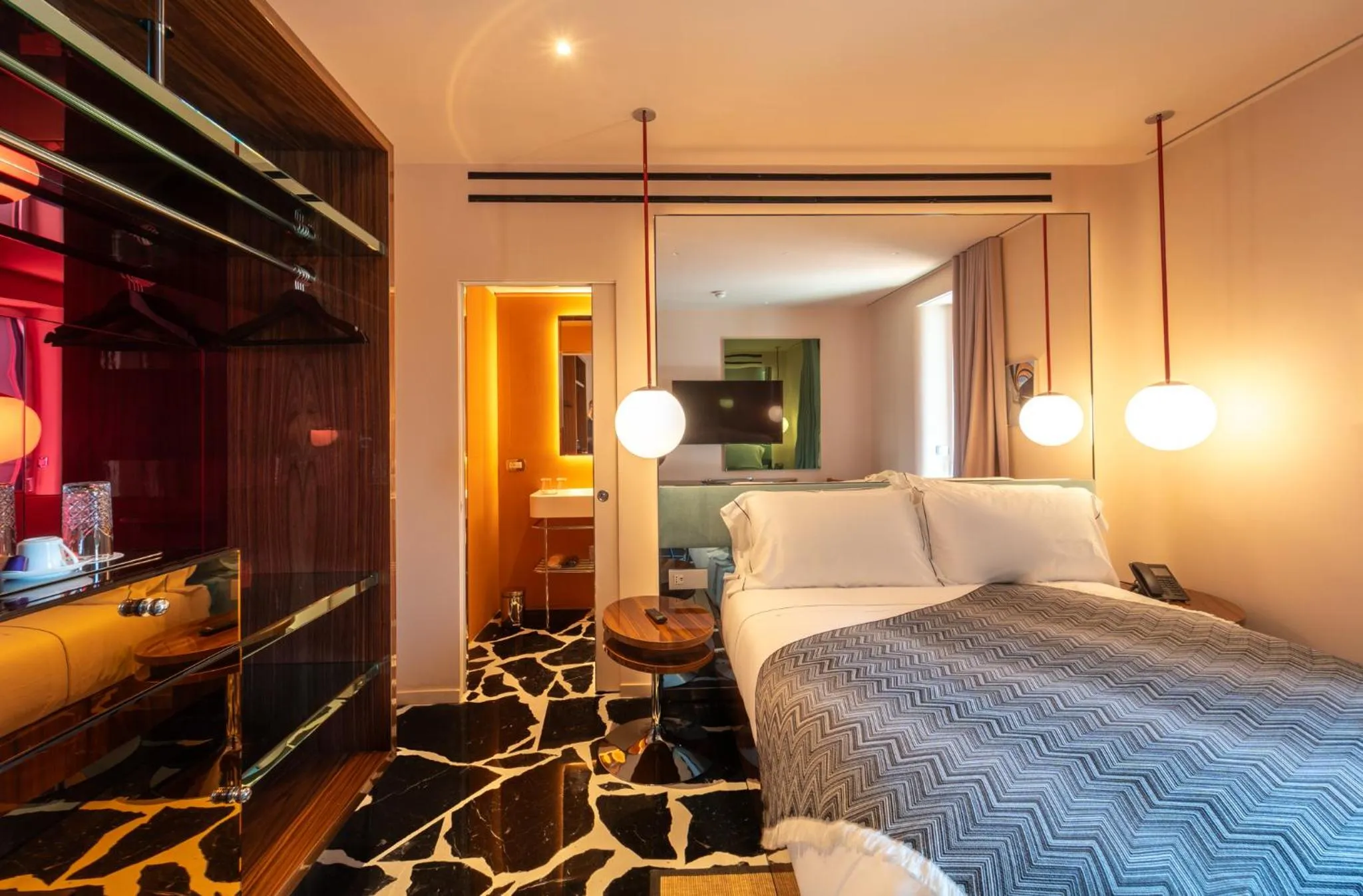 Bed in Hotel Calimala Milano