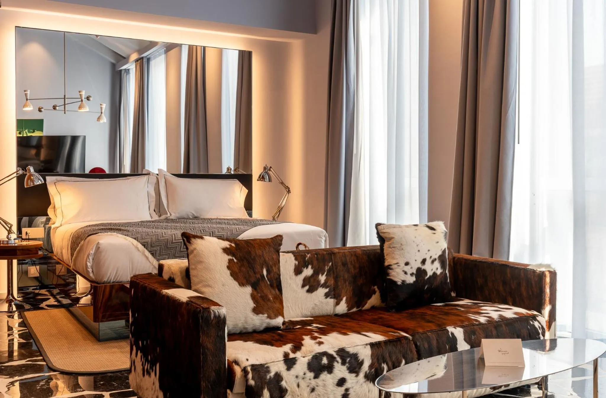 Seating area, Bed in Hotel Calimala Milano