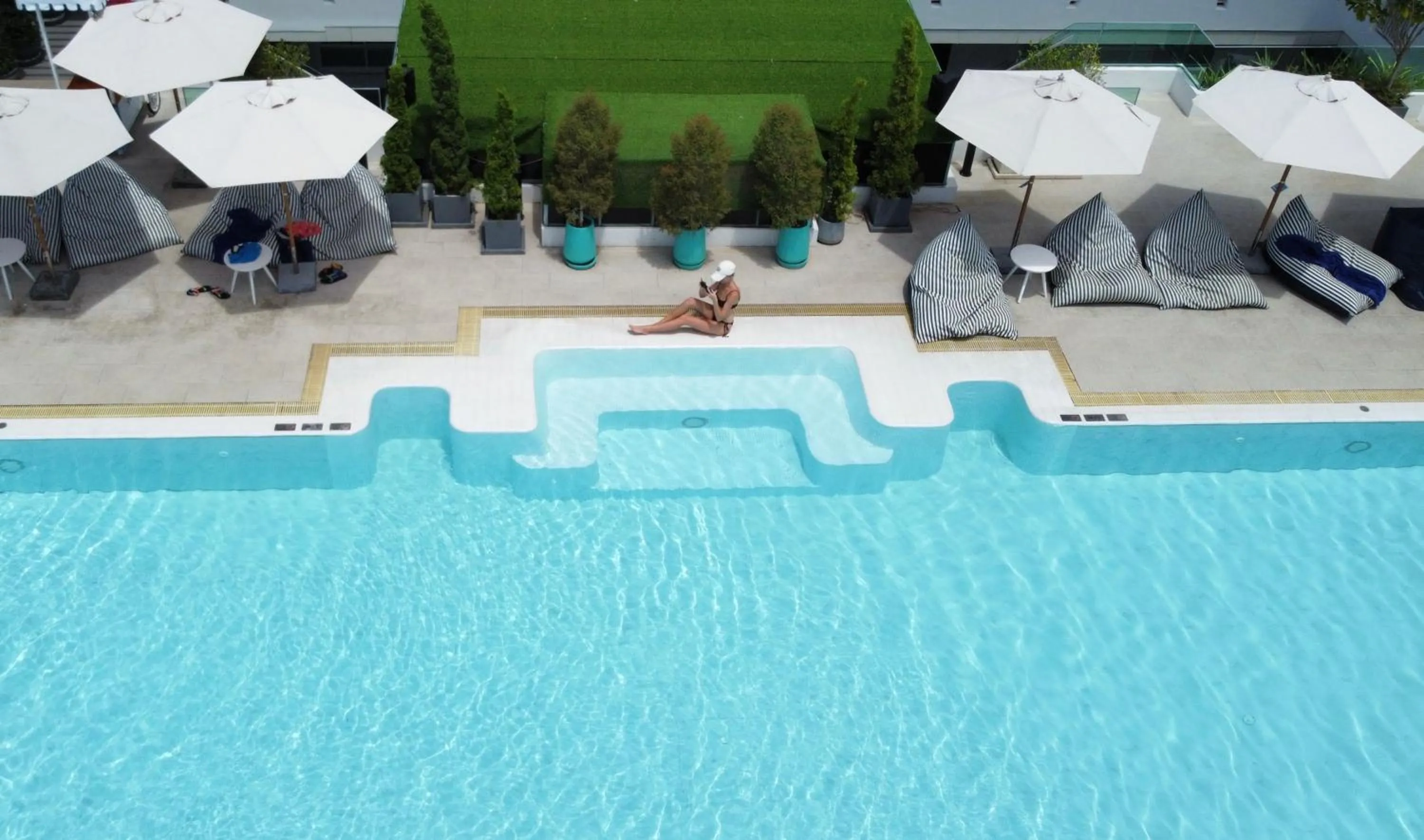 Swimming pool in Chalong Marina Bay View Phuket