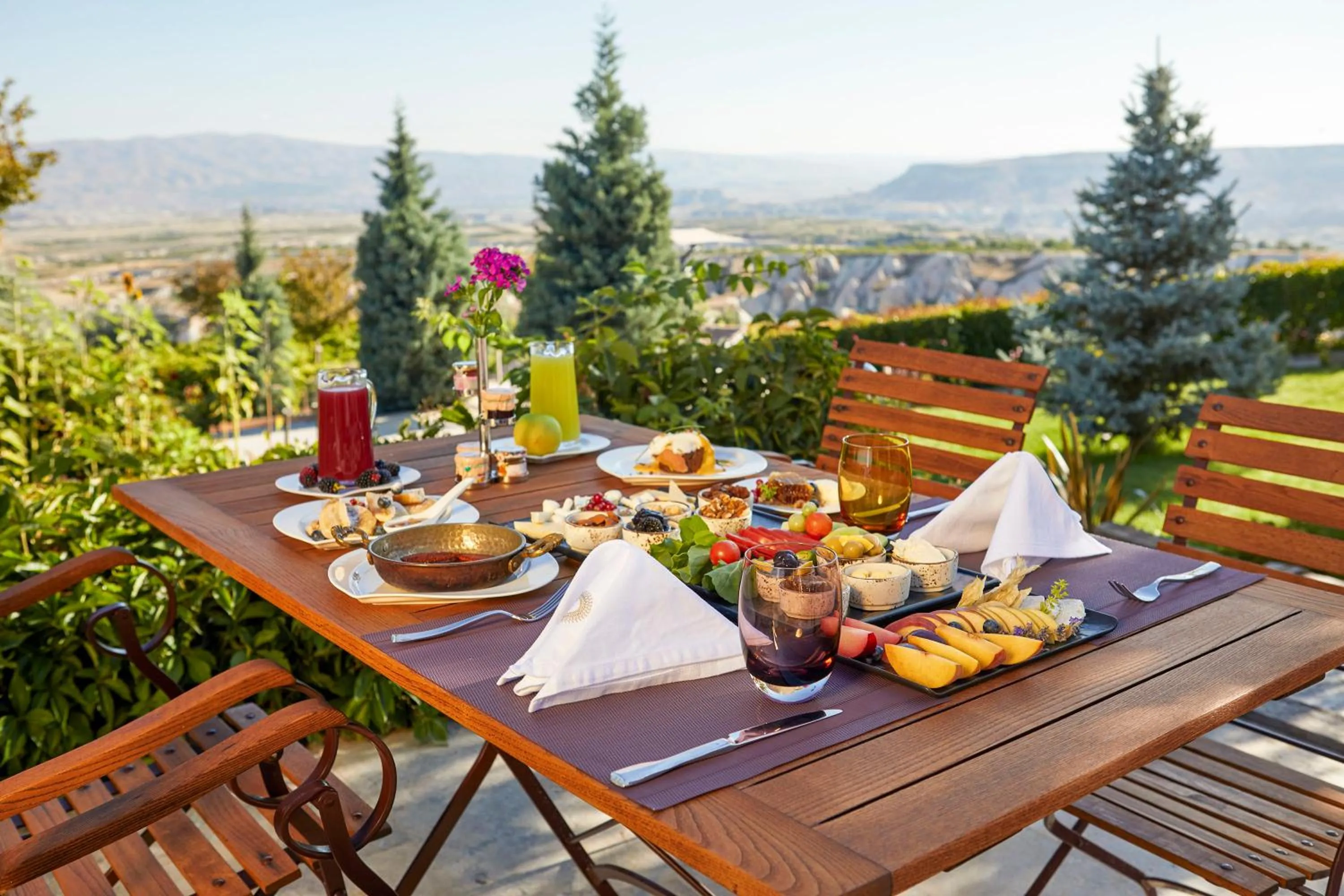 Food and drinks in Ariana Sustainable Luxury Lodge - Special Category - Cappadocia