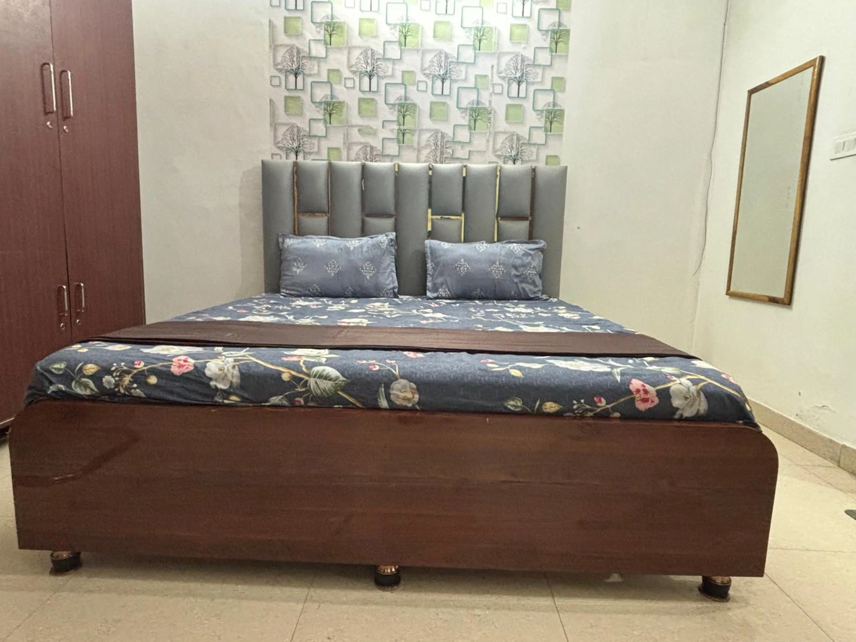 Bed in Akshay continental