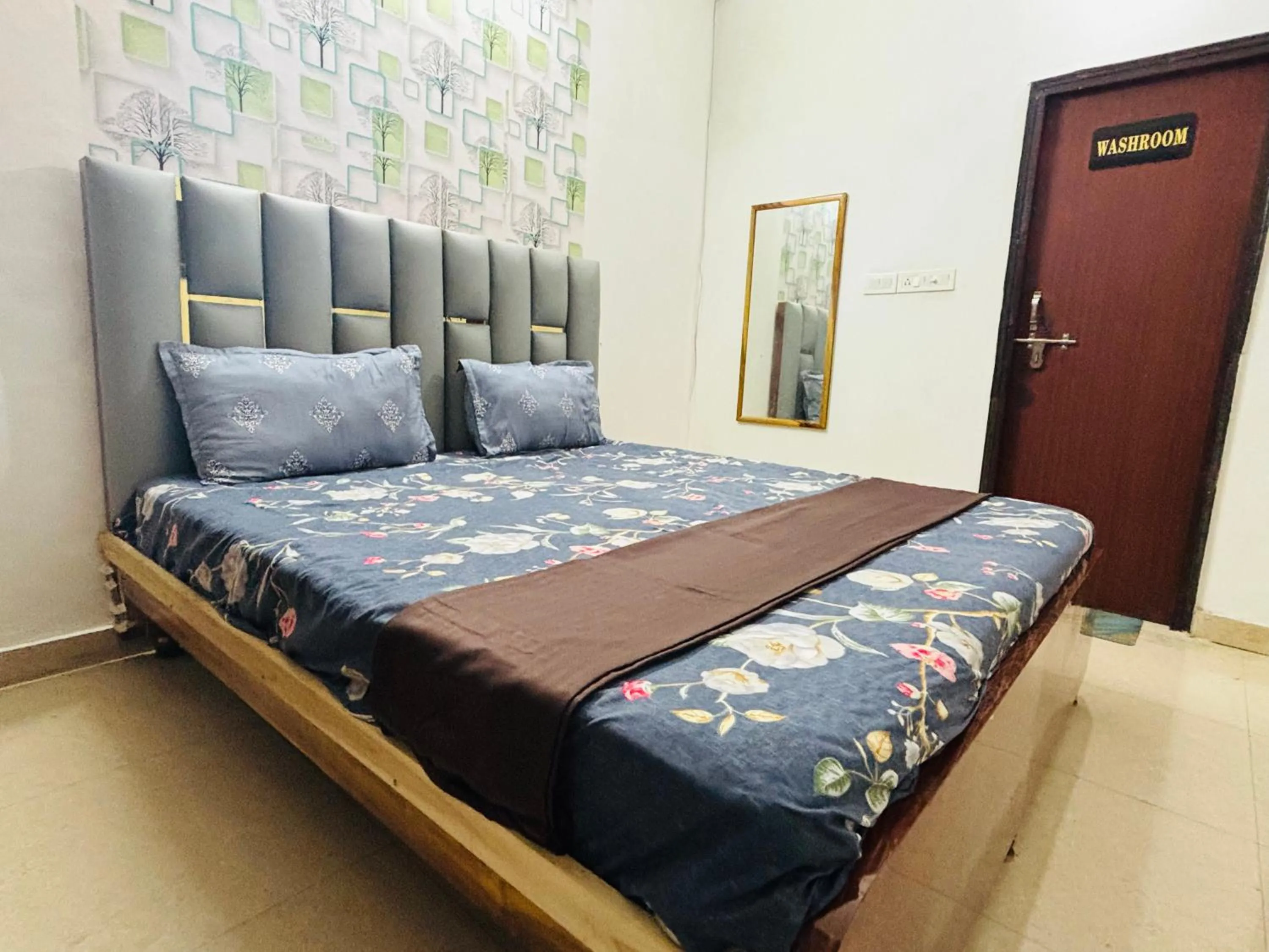 Bed in Akshay continental