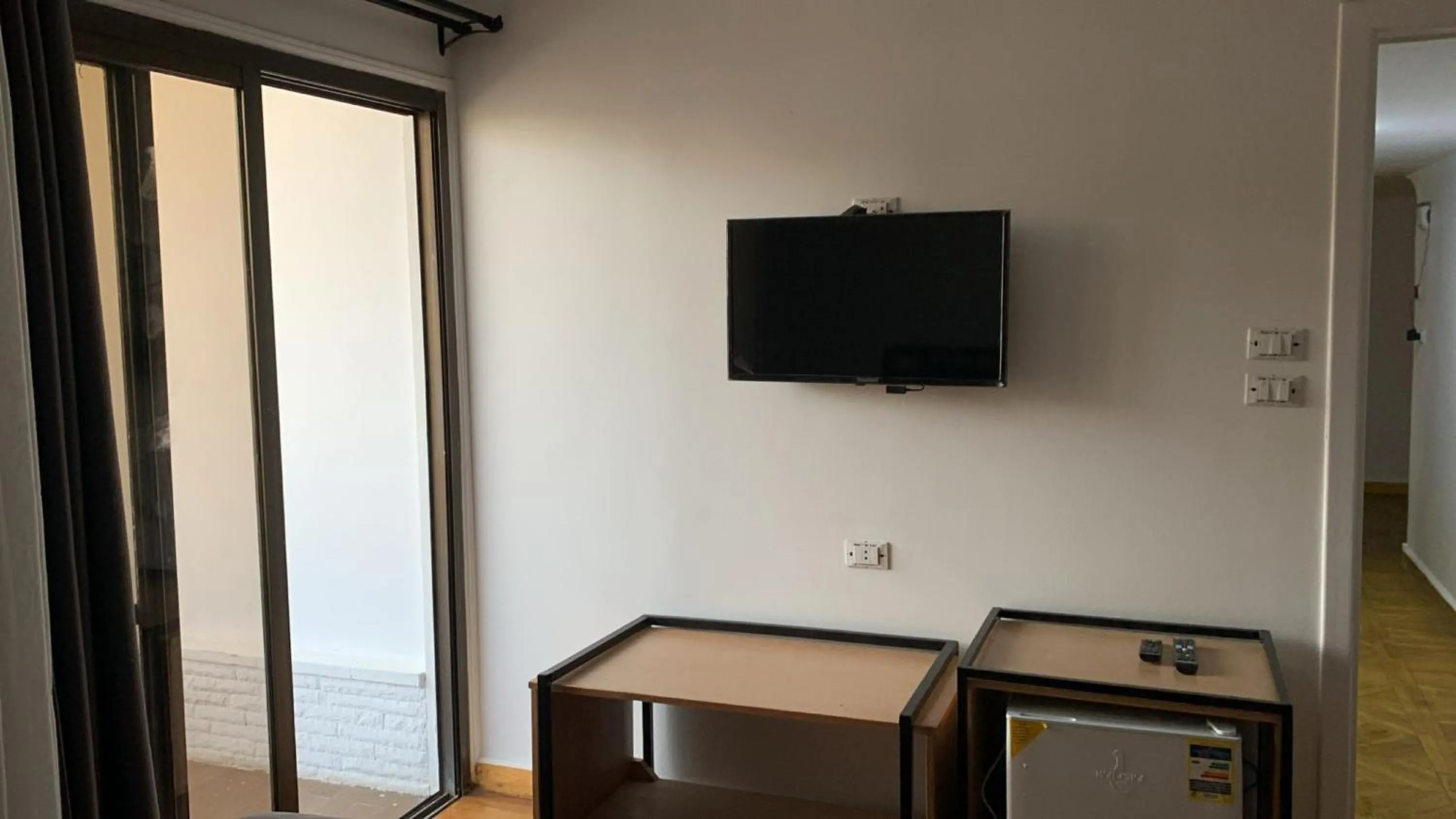 TV and multimedia in Pyramids Nights Hostel