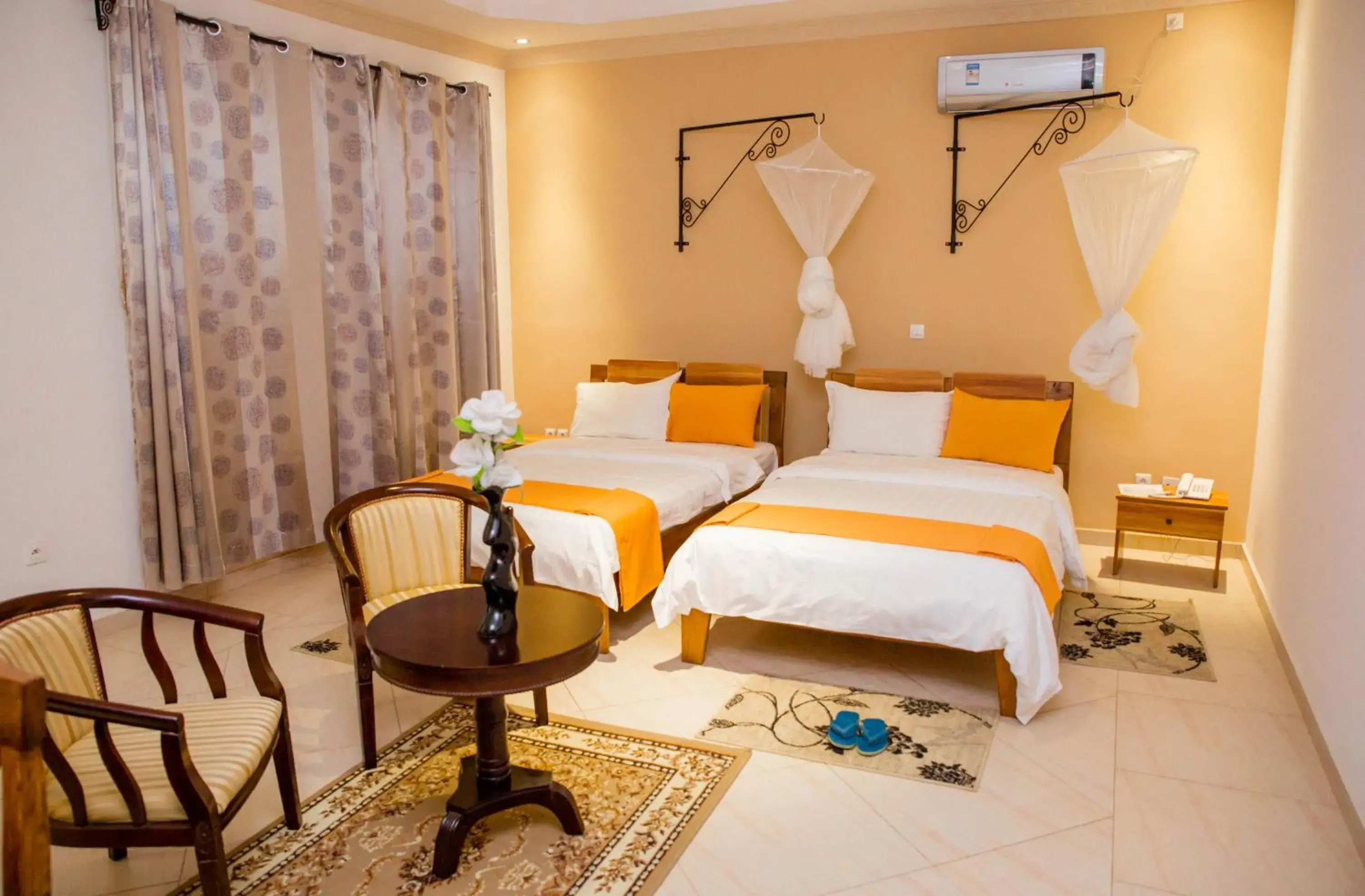 Double Room with Mountain View - single occupancy in Mountain's View Hotel Double Room with Mountain View - single occupancy in Mountain's View Hotel