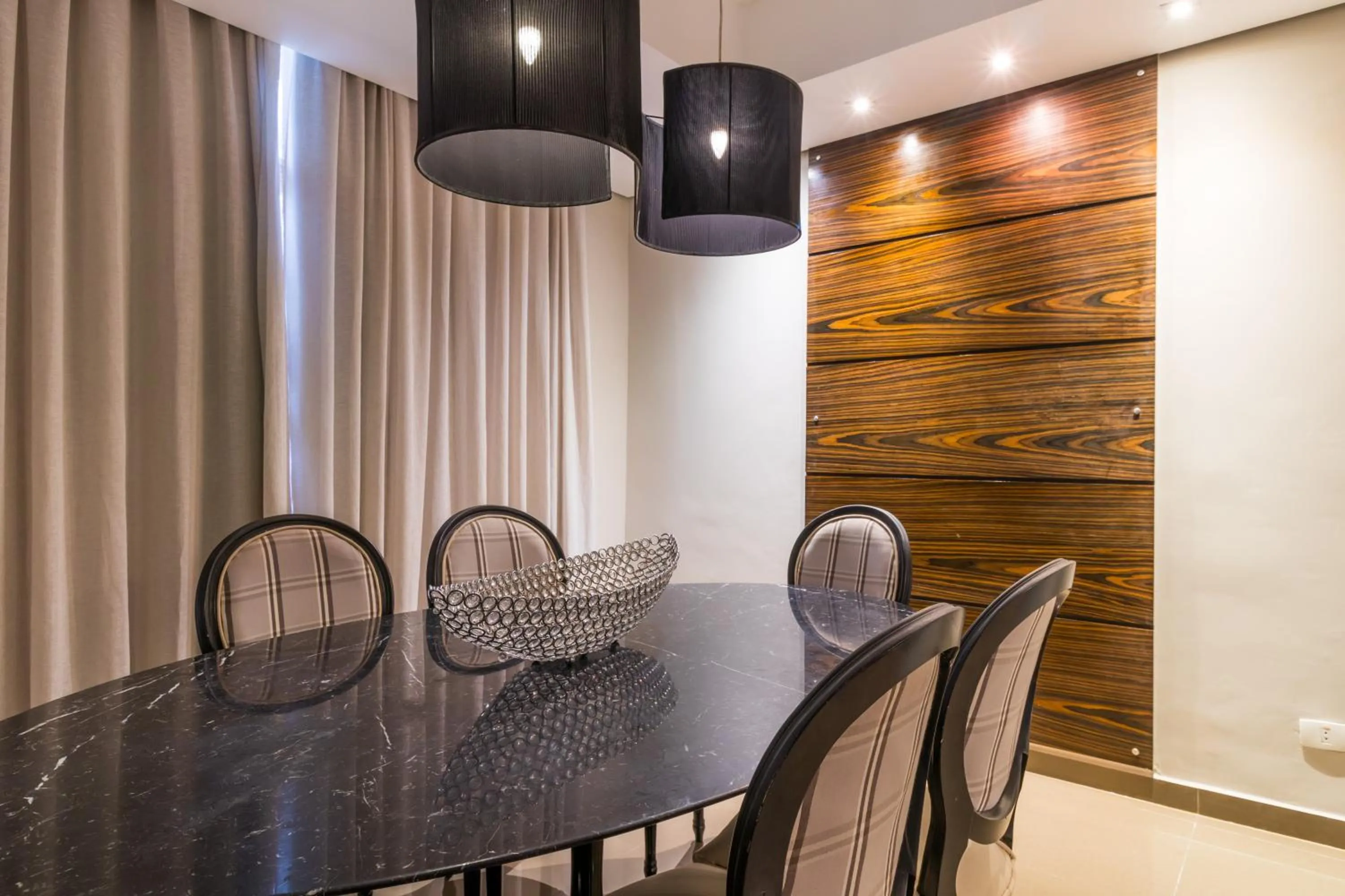 Living room in Parque Balneário Hotel Santos by Castelo Itaipava