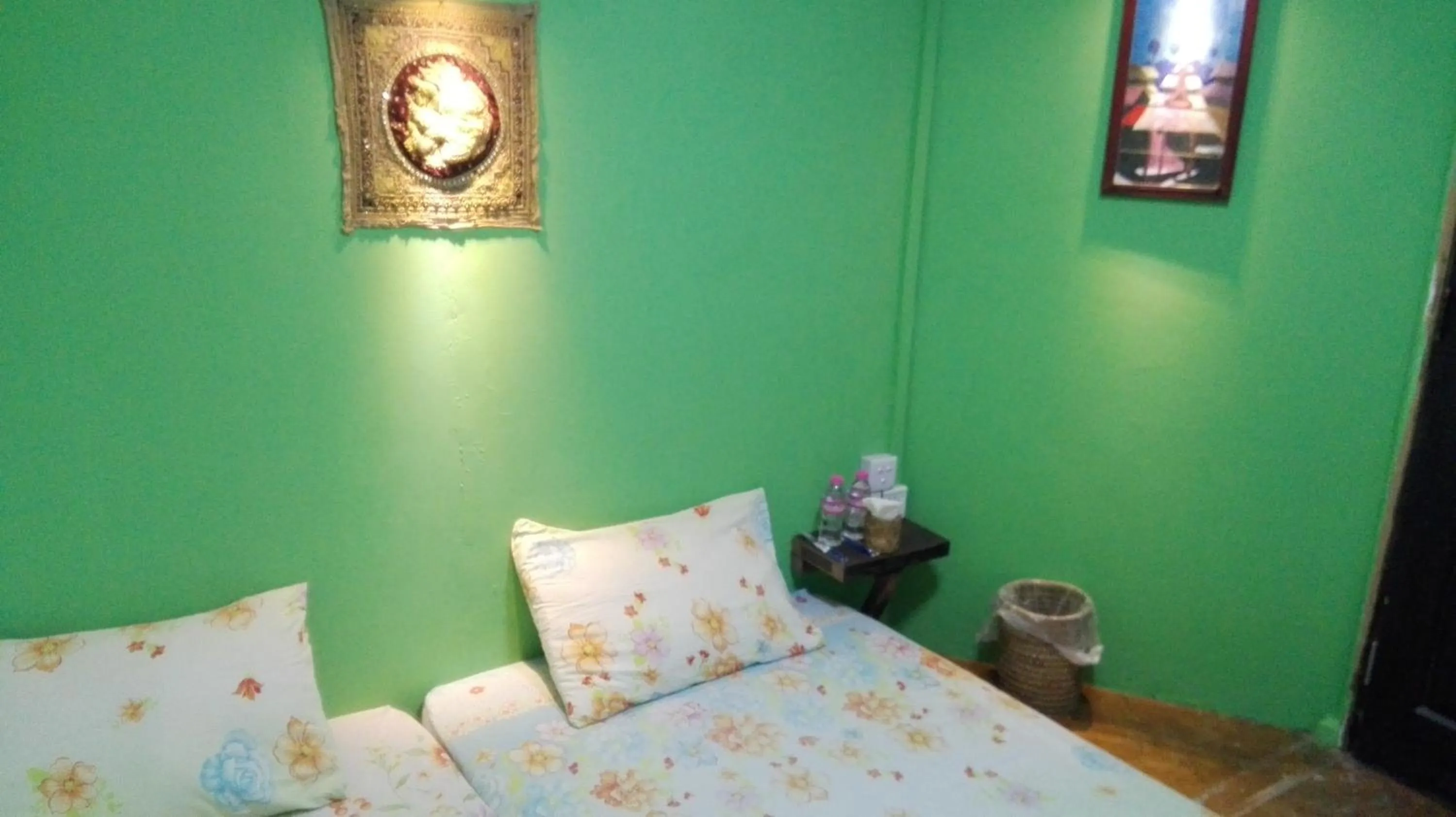 Photo of the whole room, Bed in Shannkalay Hostel