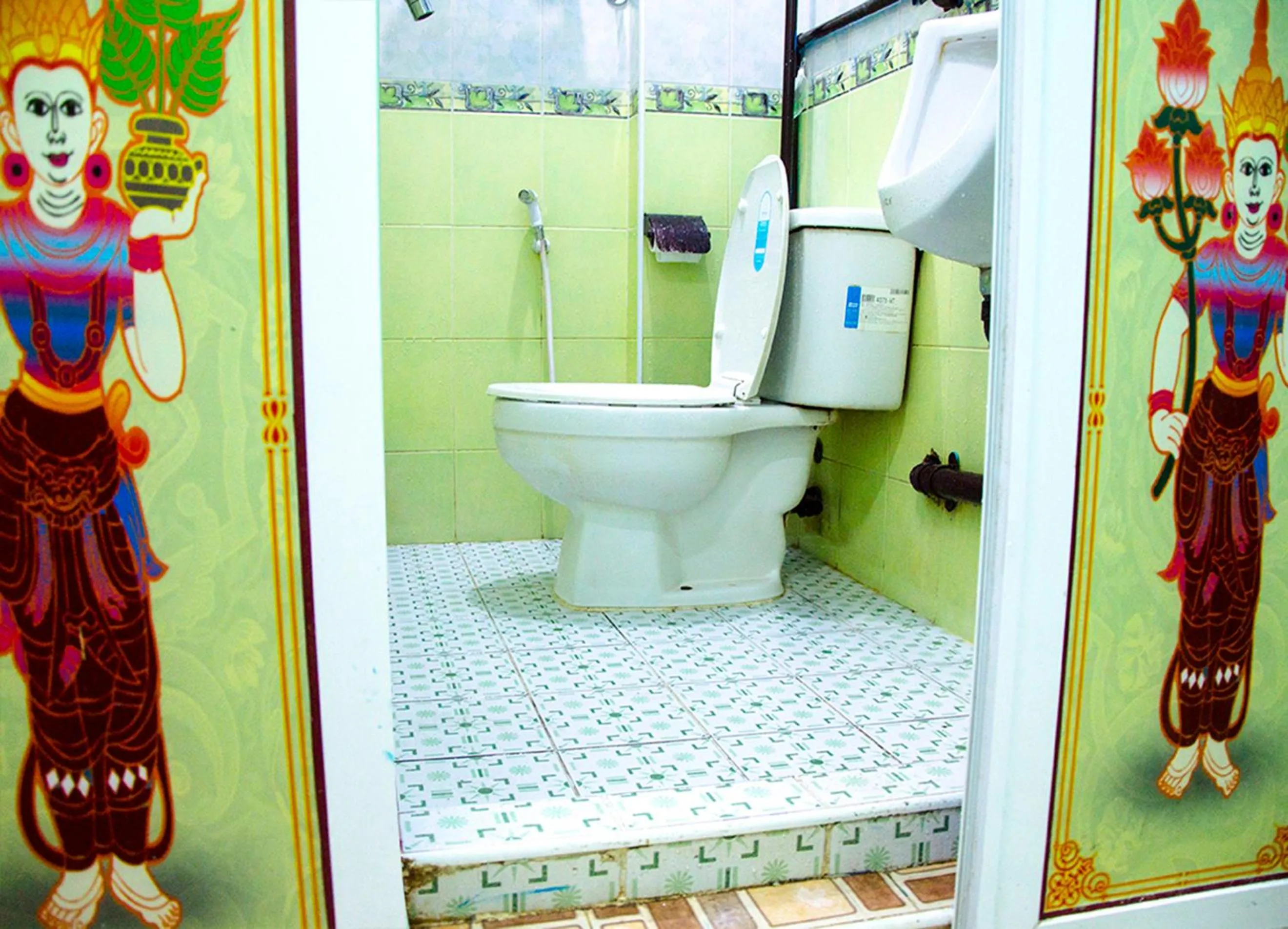 Toilet in Shannkalay Hostel