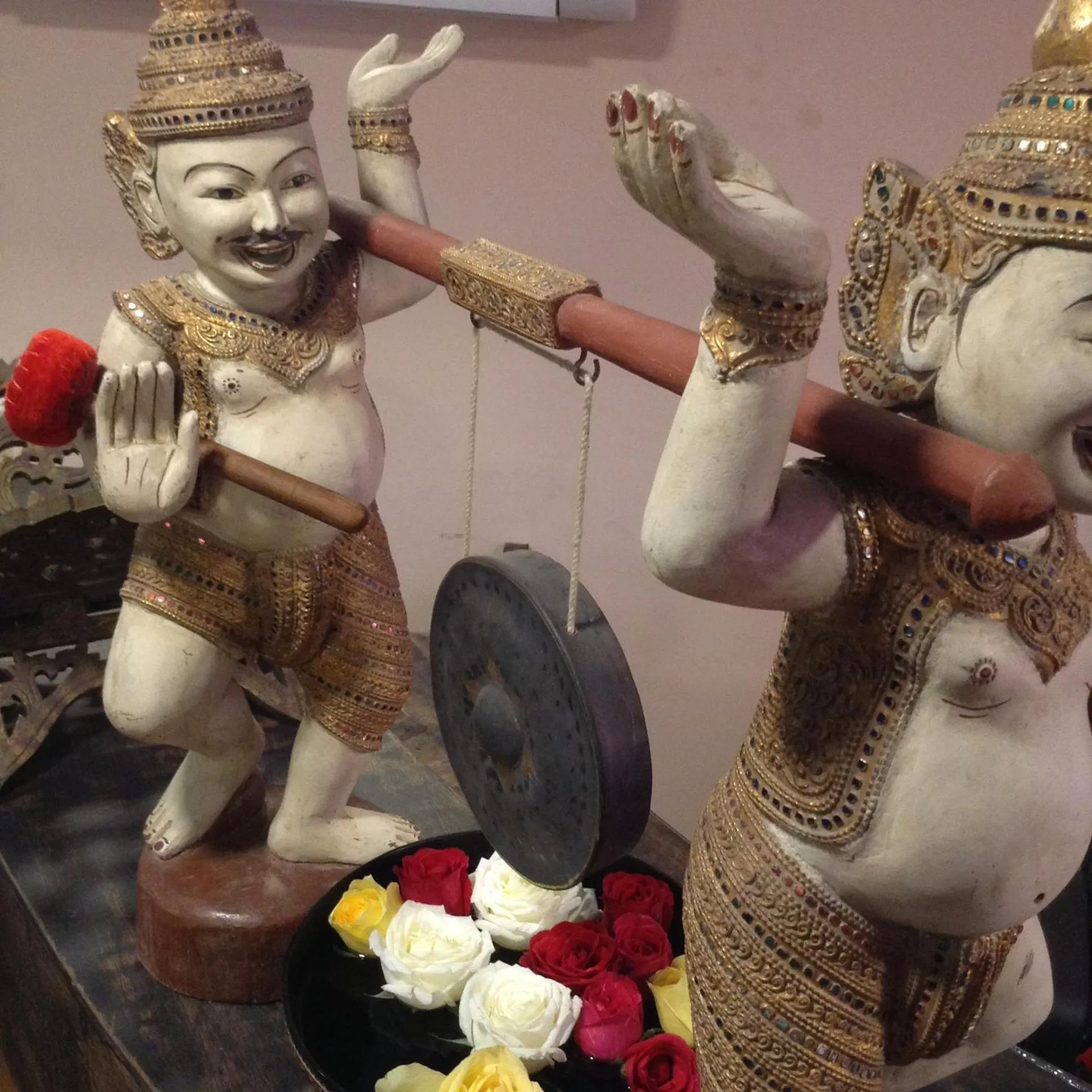 Decorative detail in Shannkalay Hostel