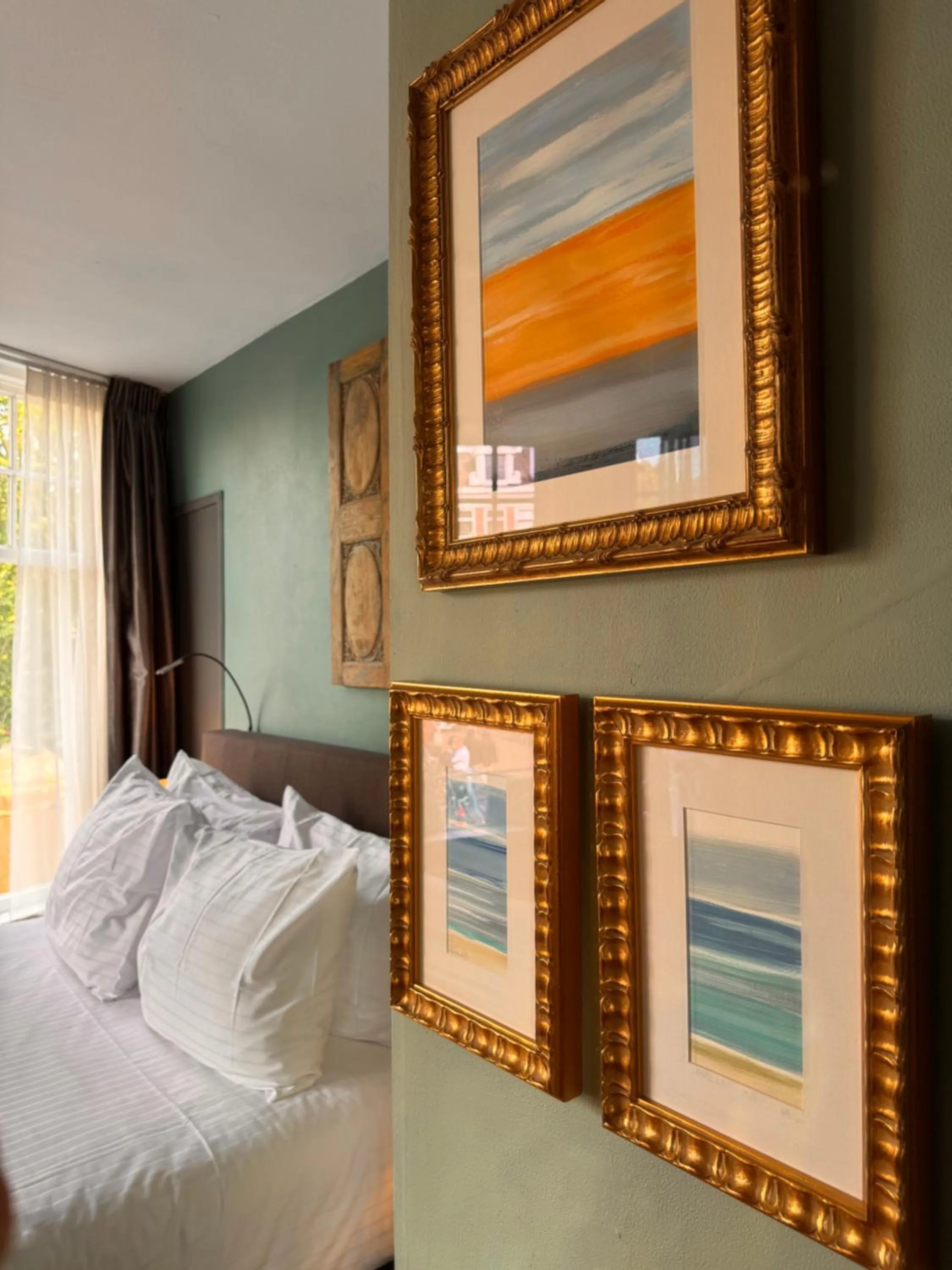 Bedroom, Bed in Décor Canal House