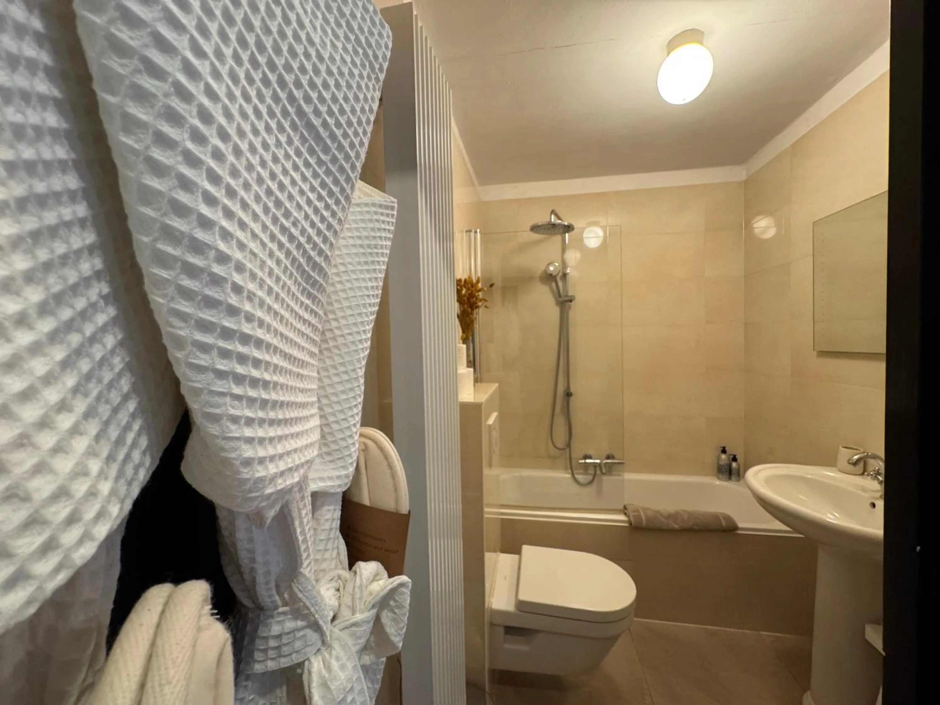 Bathroom in Décor Canal House