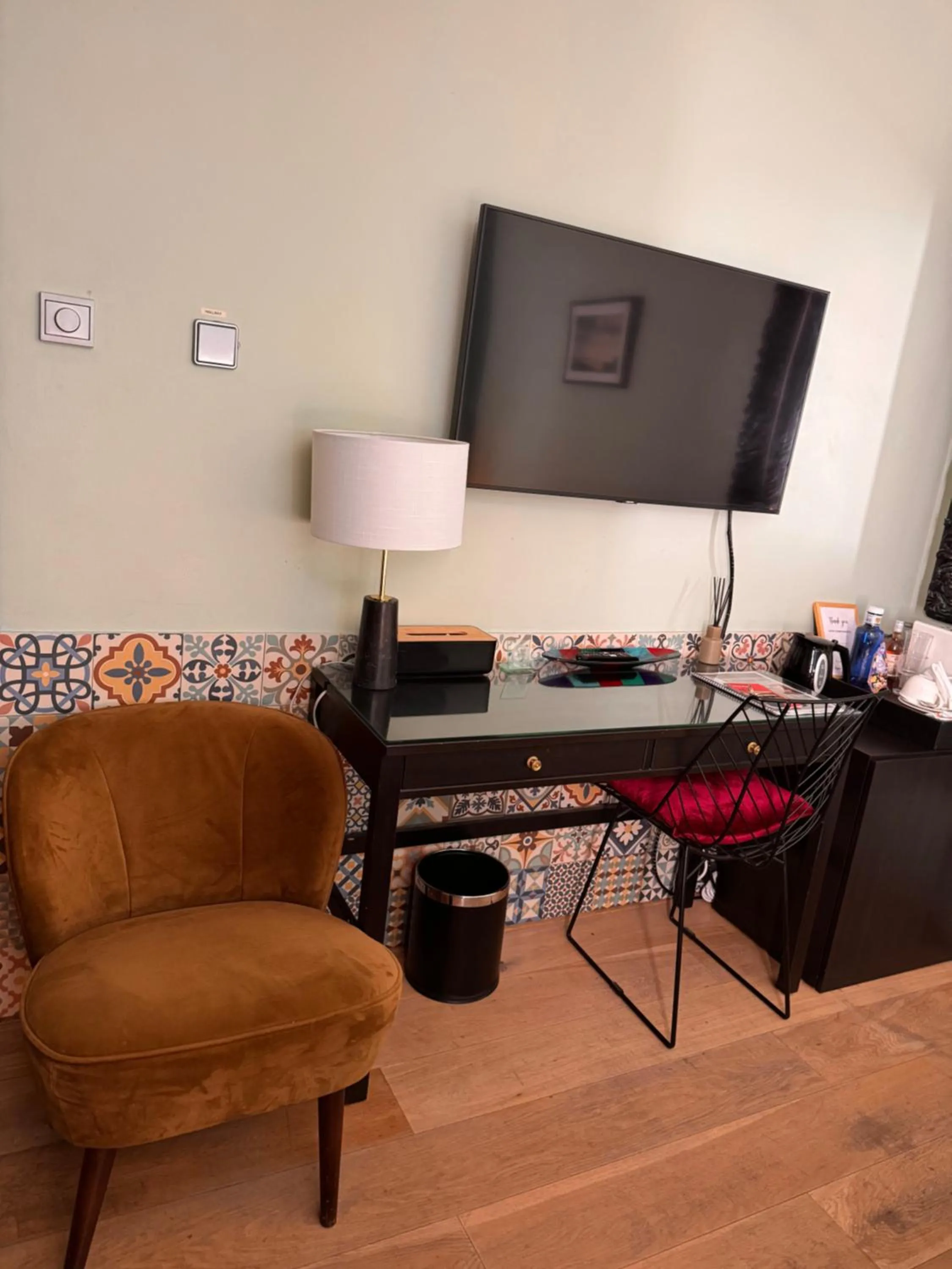 Bedroom in Décor Canal House