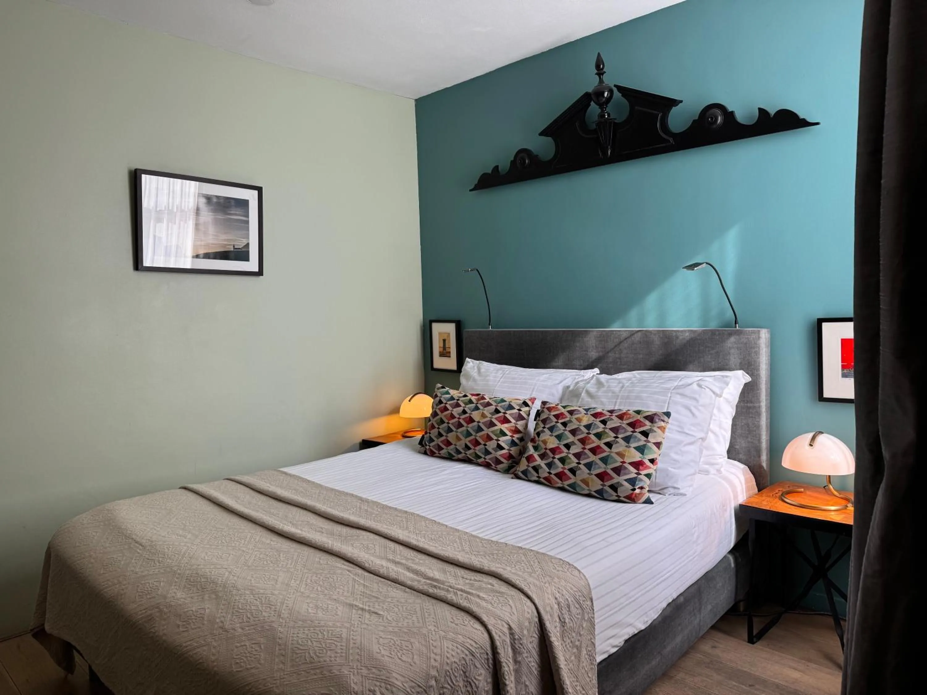 Bedroom, Bed in Décor Canal House