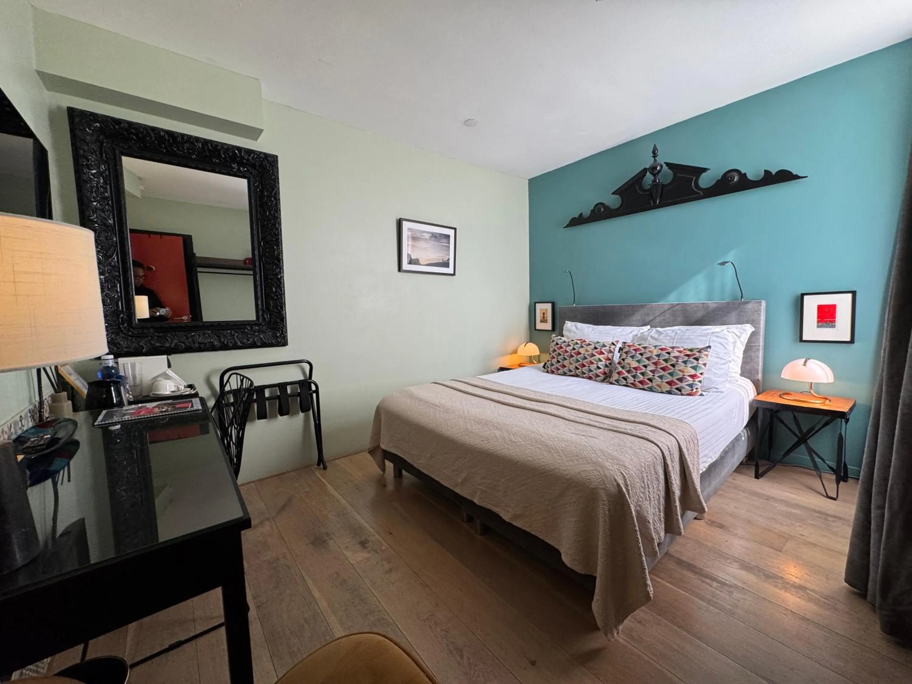 Bedroom, Bed in Décor Canal House