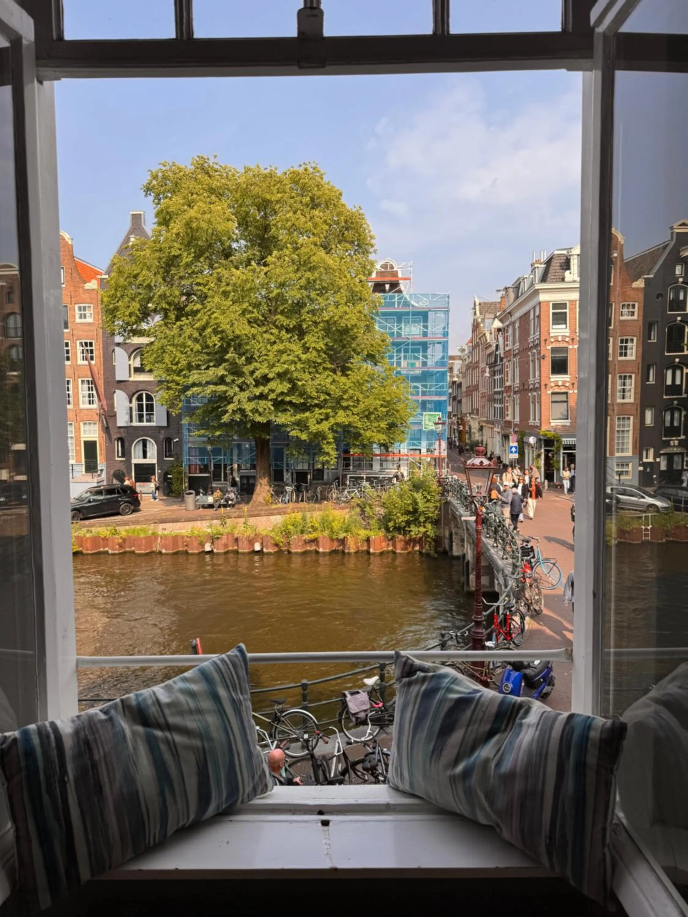 Property building in Décor Canal House