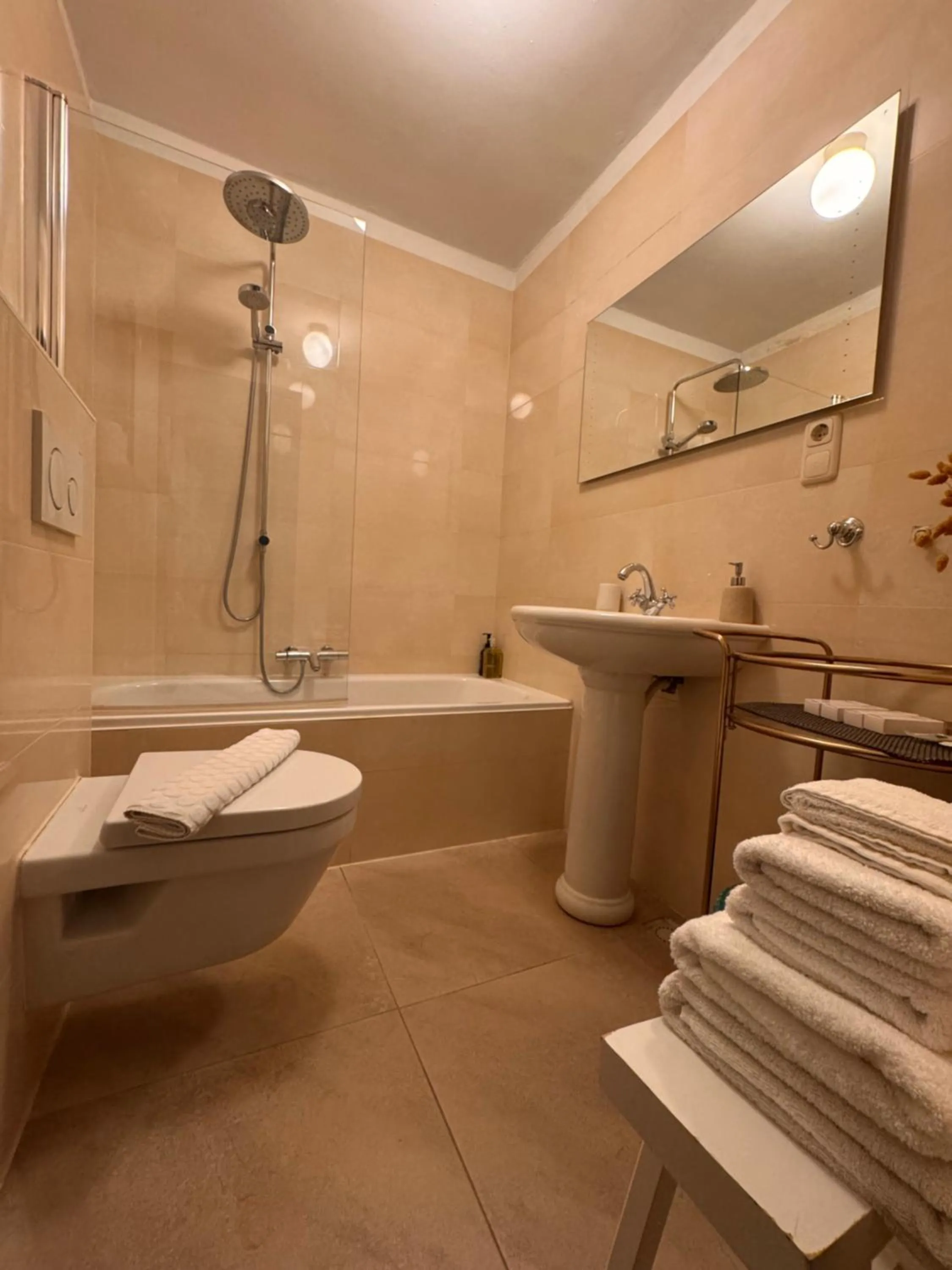 Bathroom in Décor Canal House