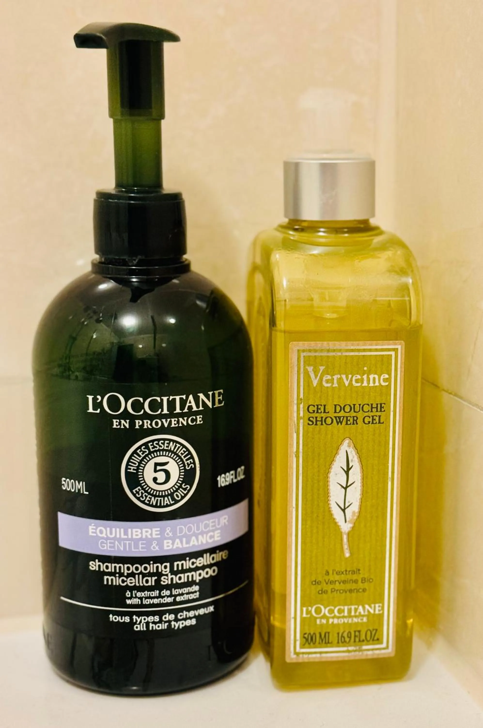 Bathroom in Décor Canal House