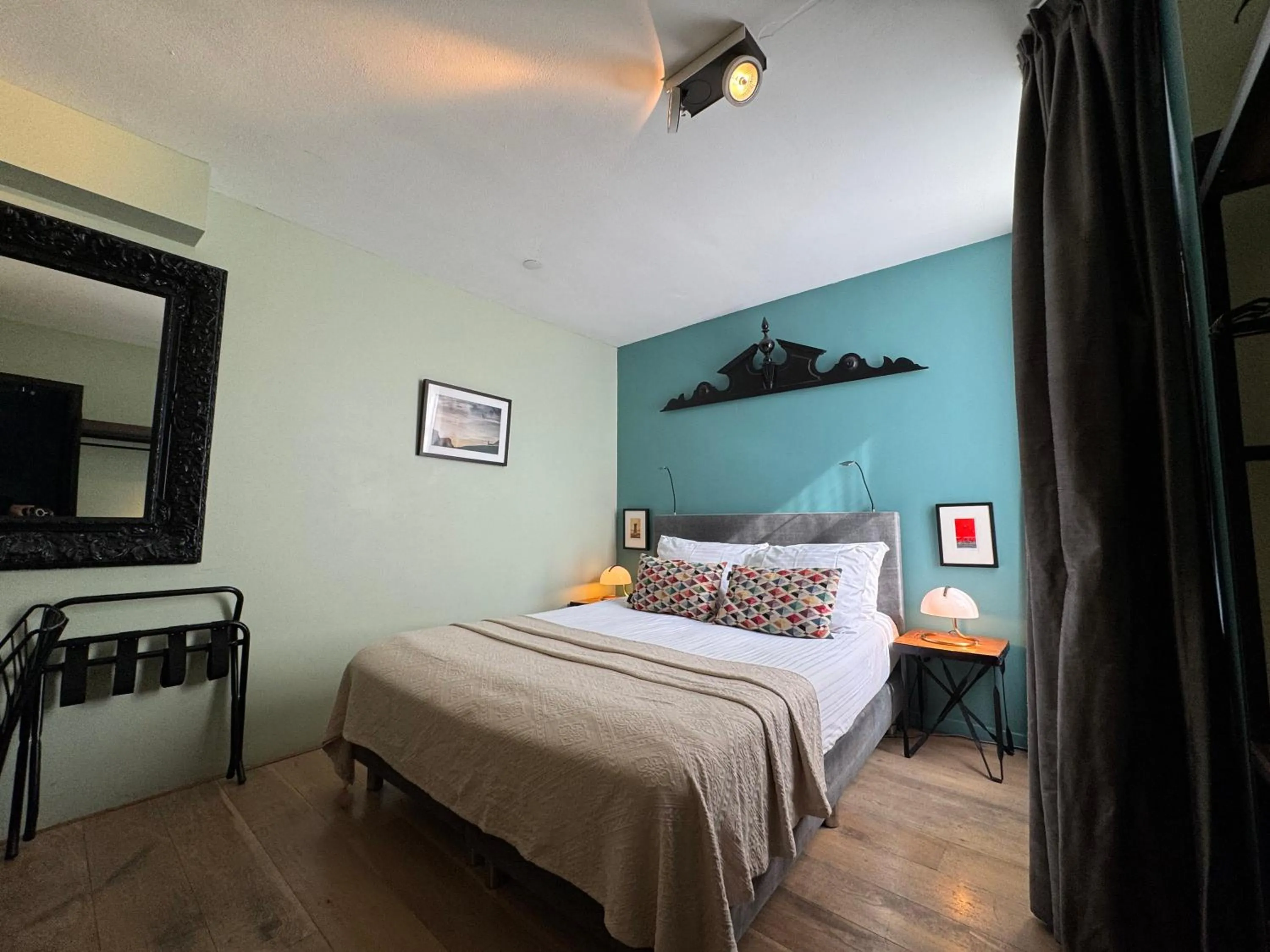 Bedroom, Bed in Décor Canal House