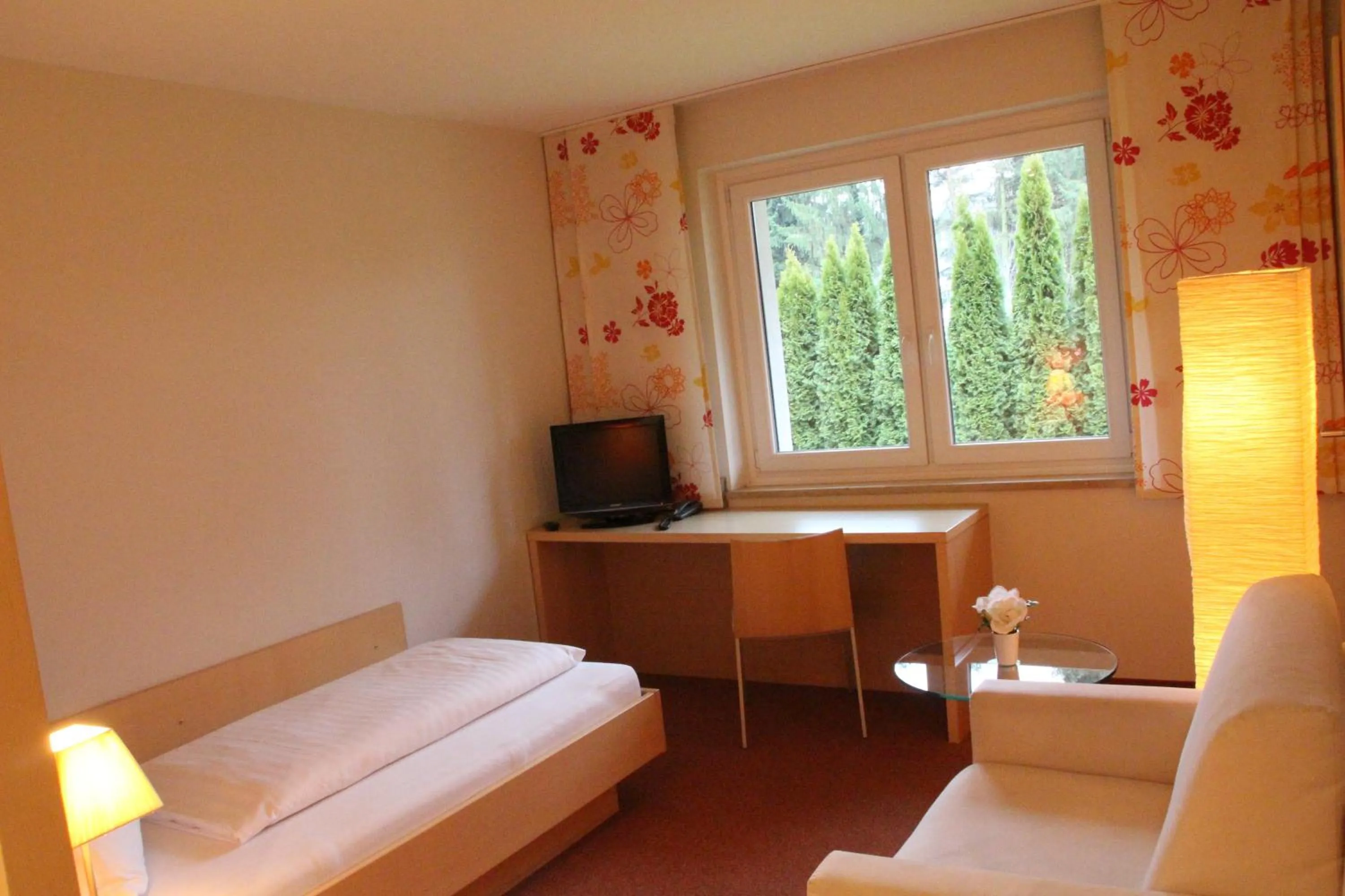 Bed in Hotel Alhartinger Hof