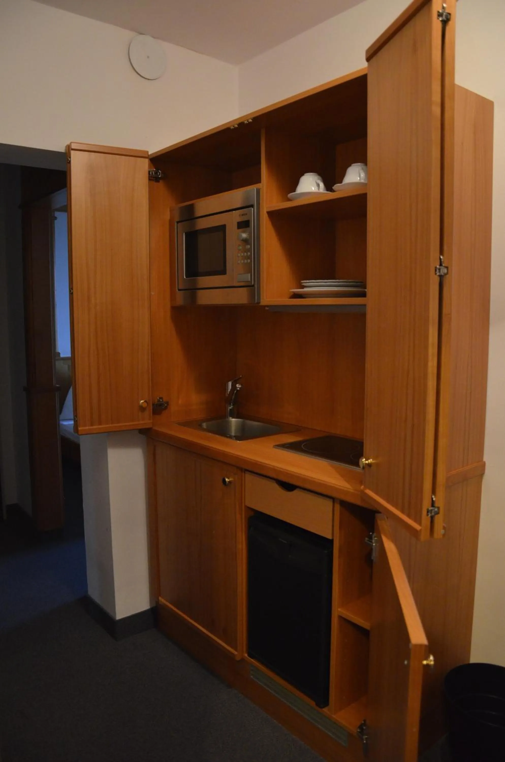 Kitchen or kitchenette in Hotel Alhartinger Hof