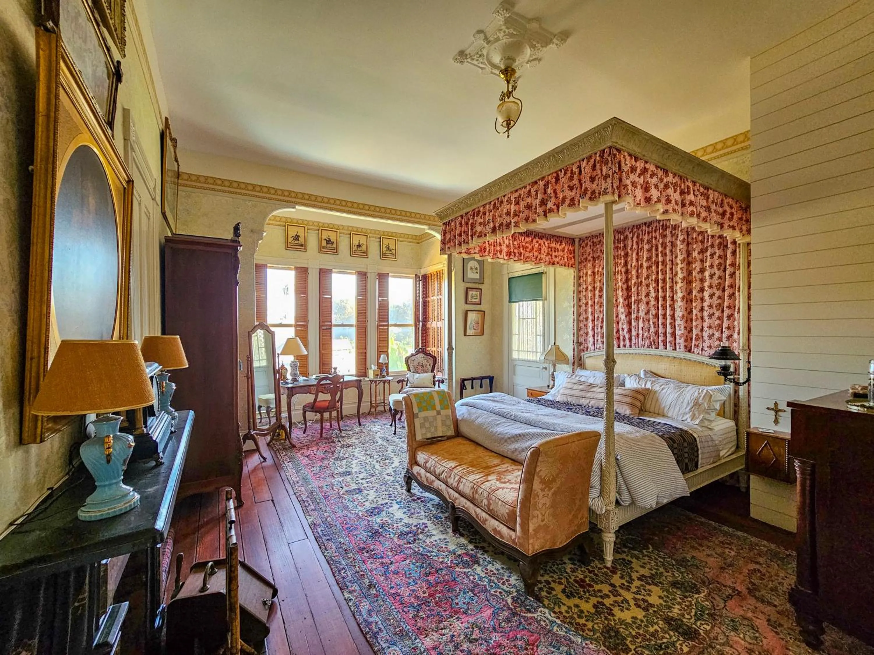 The JD Hyde Historic Inn