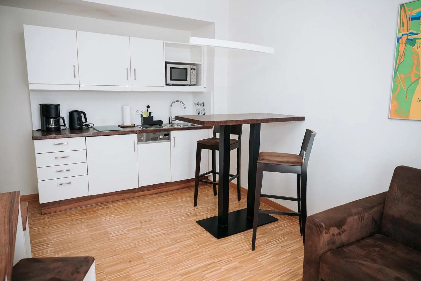 kitchen in Coffee Fellows Hotel München-Freiham