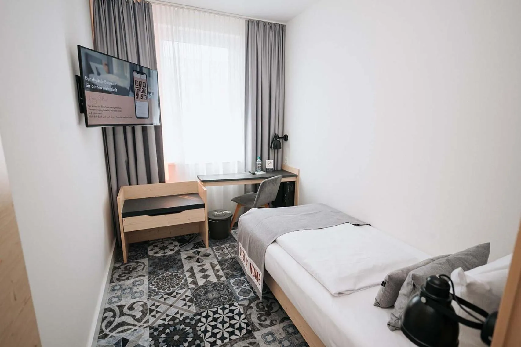 Photo of the whole room, Bed in Coffee Fellows Hotel München-Freiham