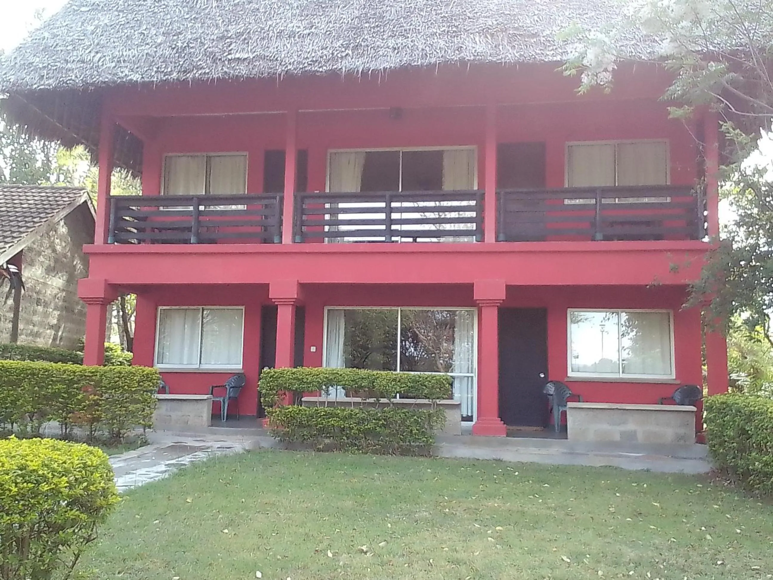 Family in Mara River Lodge