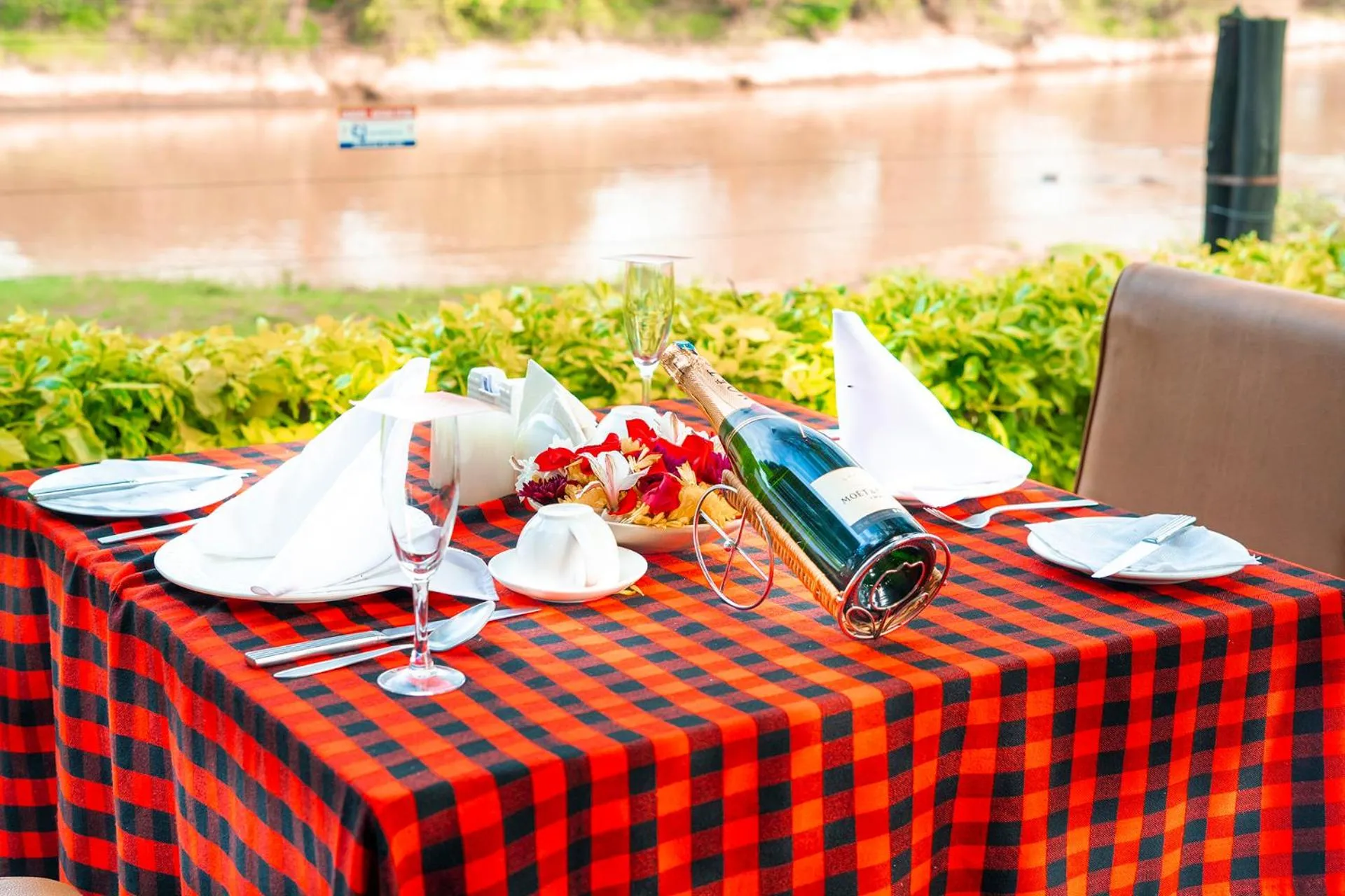 Restaurant/places to eat in Muthu Mara River Lodge