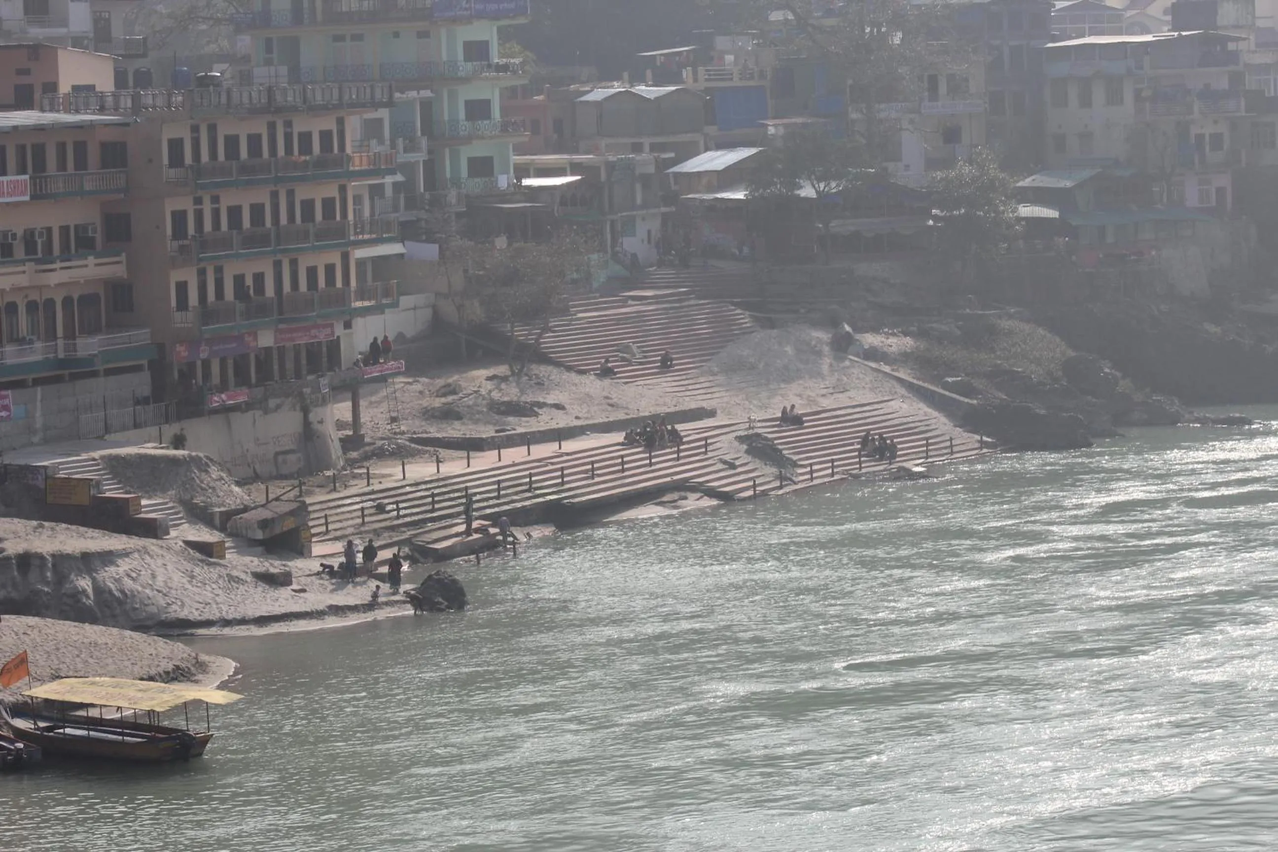 Diving in Hotel Golden Crown Laxman Jhula