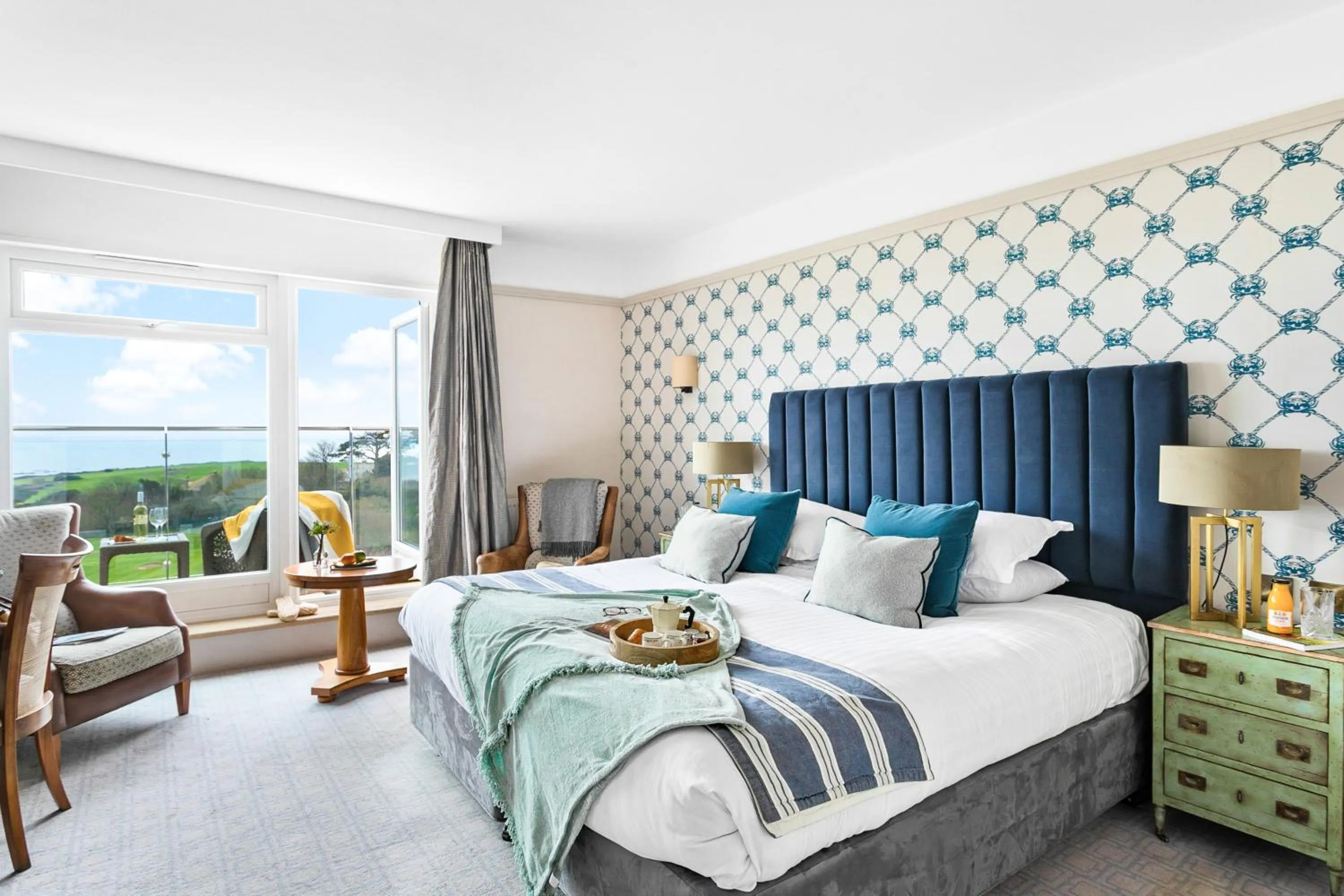 Bedroom, Bed in Thurlestone Hotel