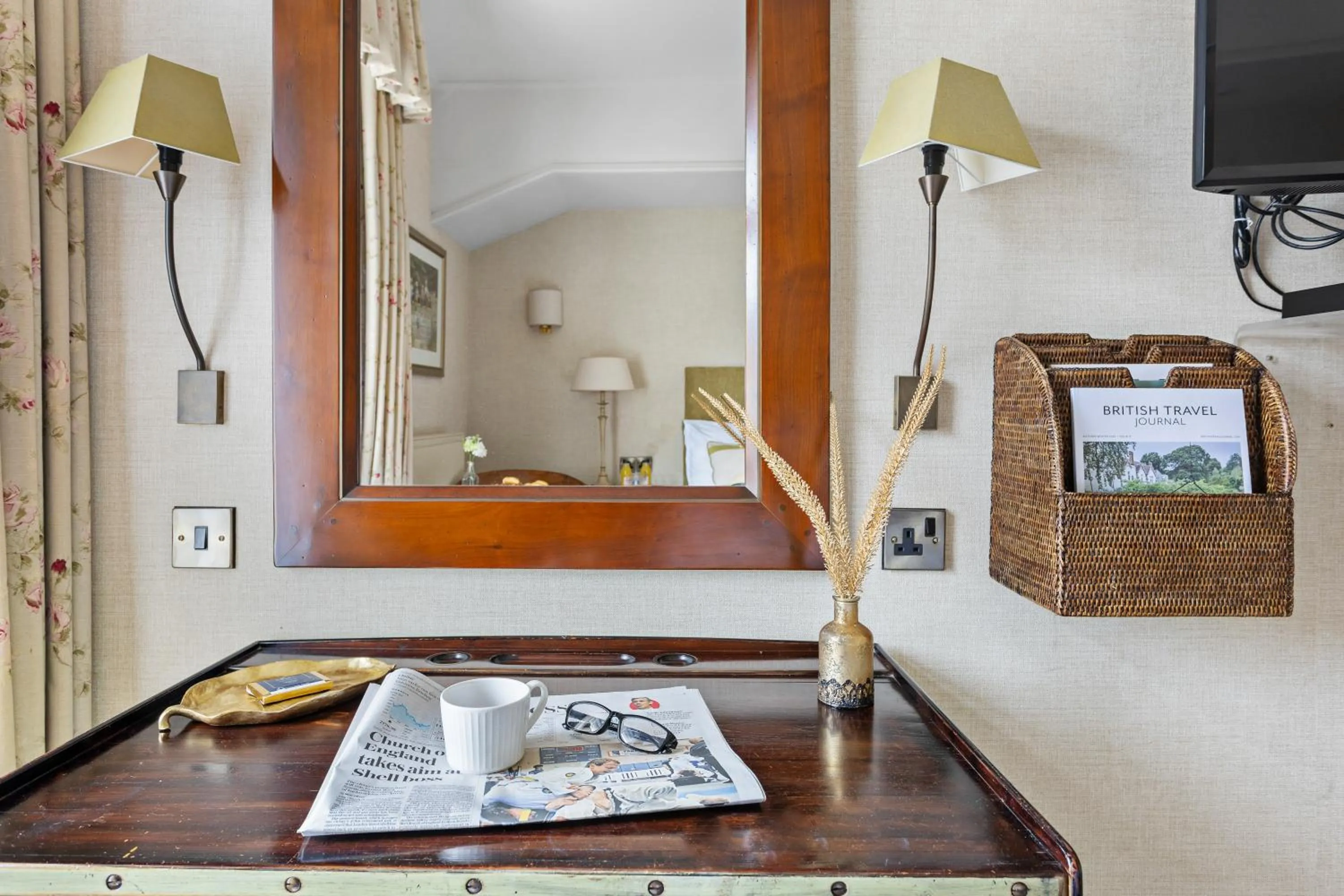 Bedroom, Bed in Thurlestone Hotel