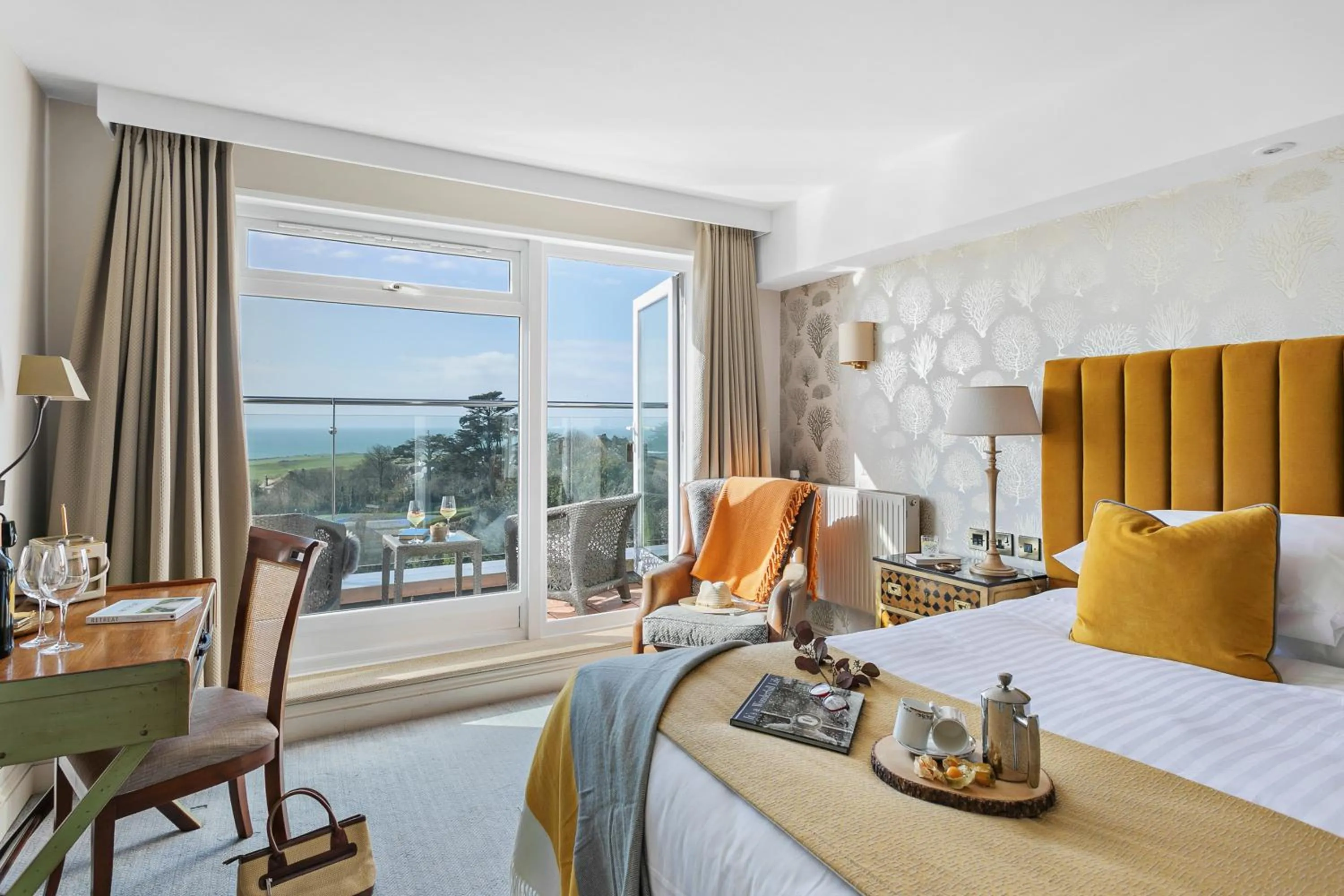 Bedroom, Bed in Thurlestone Hotel